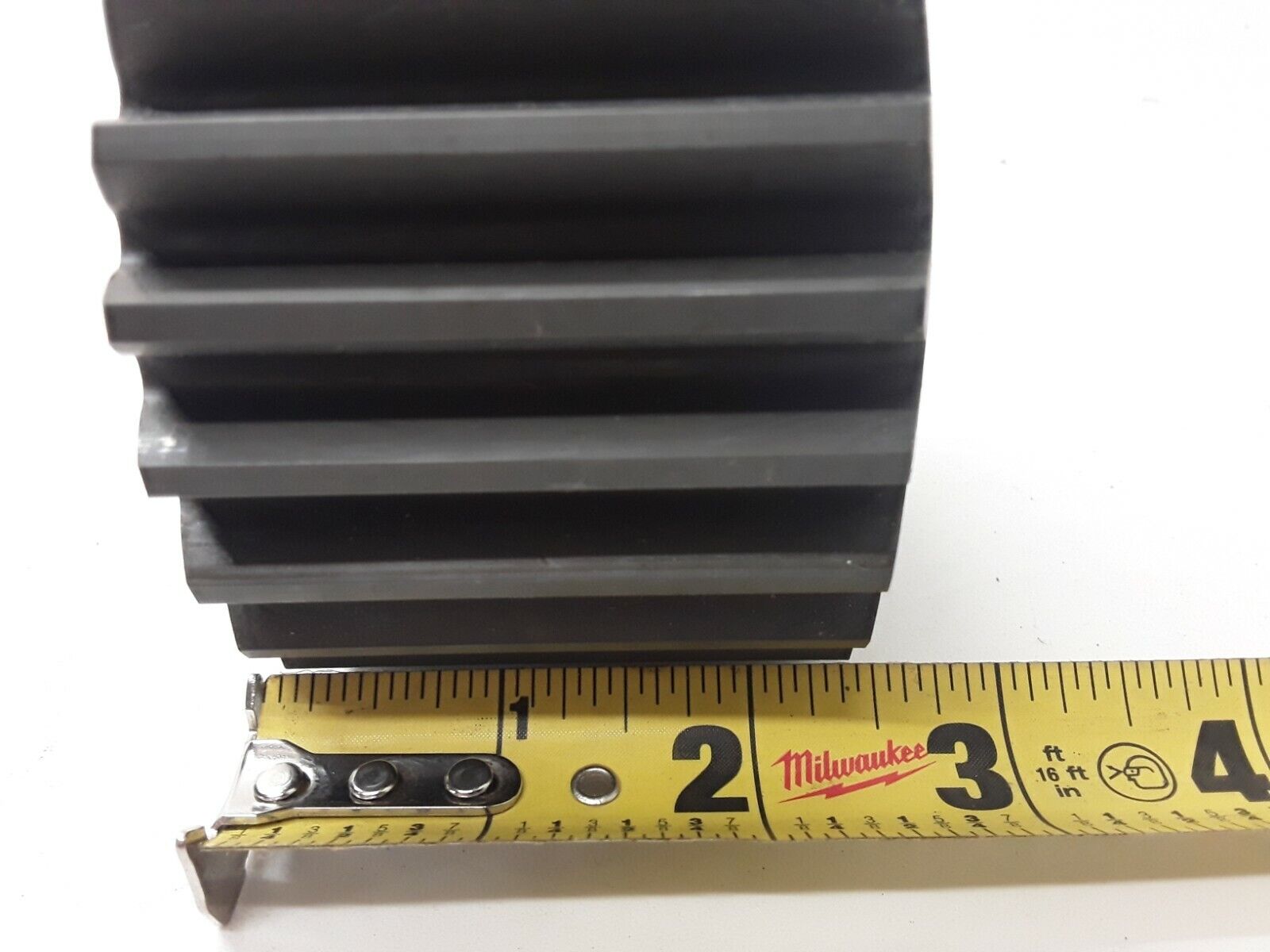 FREIGHTLINER SUN GEAR 535-211-1410 / SIS-535-211-1410 FAST FREE SHIPPING - HotCarParts