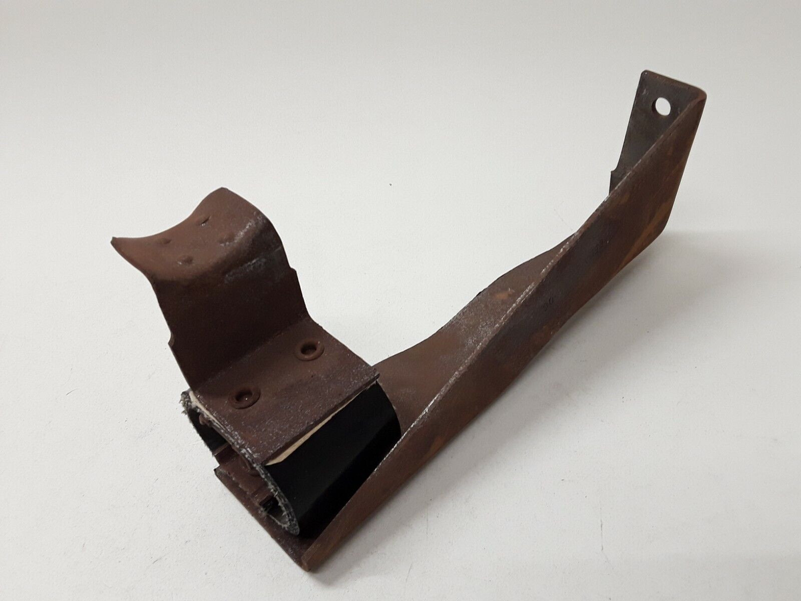 FORD E5UZ-5260-B /E5UA-5A246-DC BRACKET &INSULATOR ASSY.-MUFFLER,OUTLET PIPE - HotCarParts