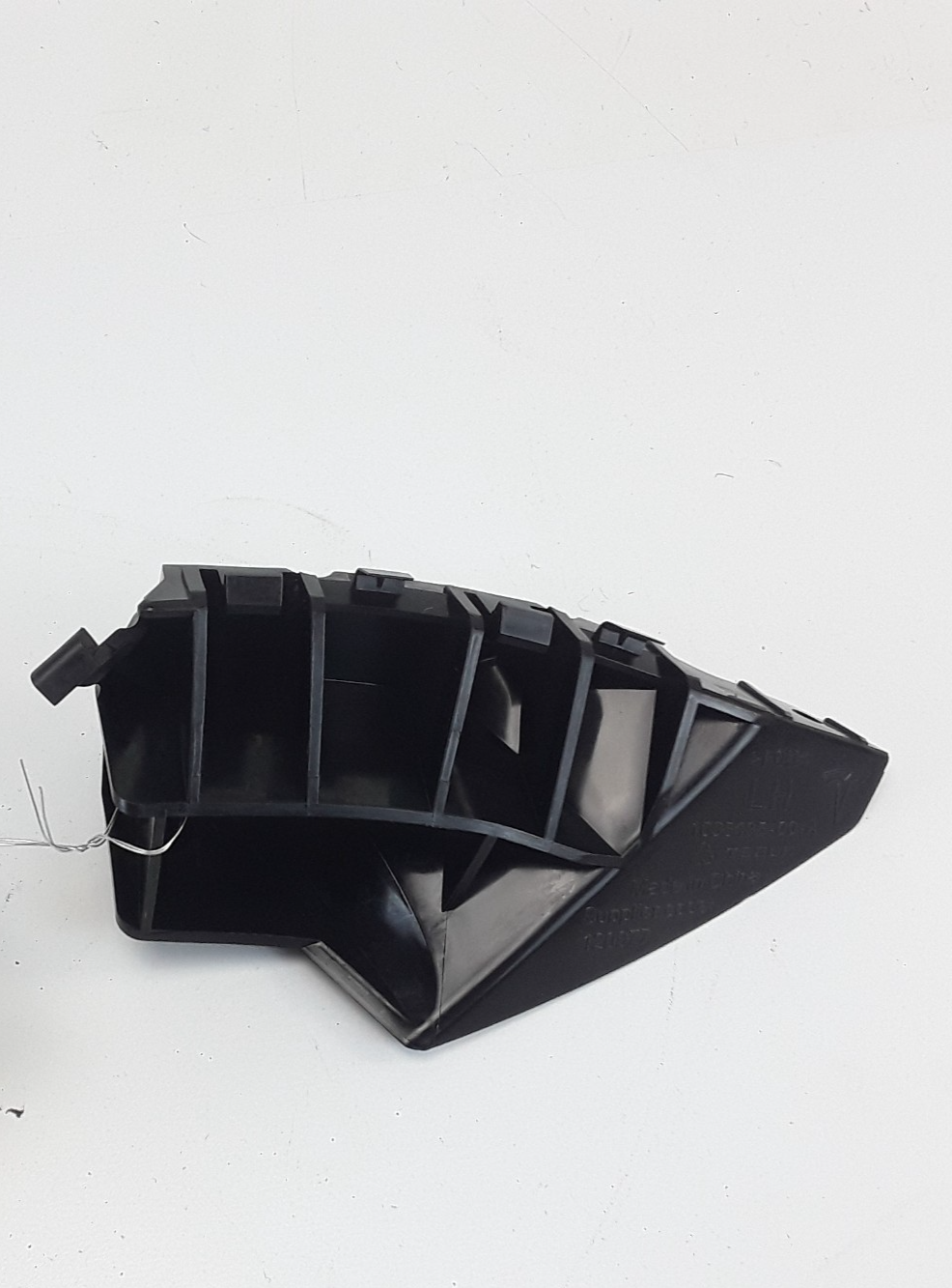 Model S 2012-2021 LH Front Fascia Fender Bracket 1095495-00-A Genuine OEM