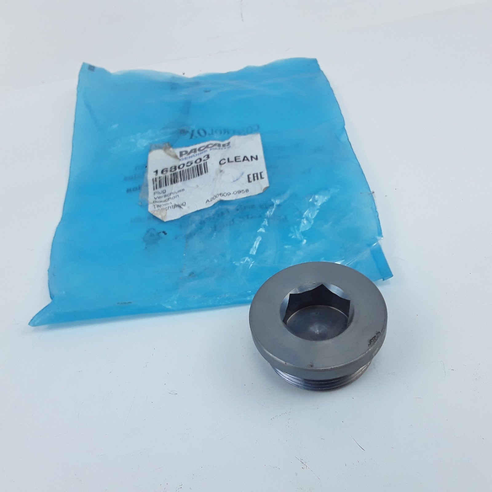 p/n  1680503 Sealing Plug Assembly Fits Caterpillar 554, 574, 574B