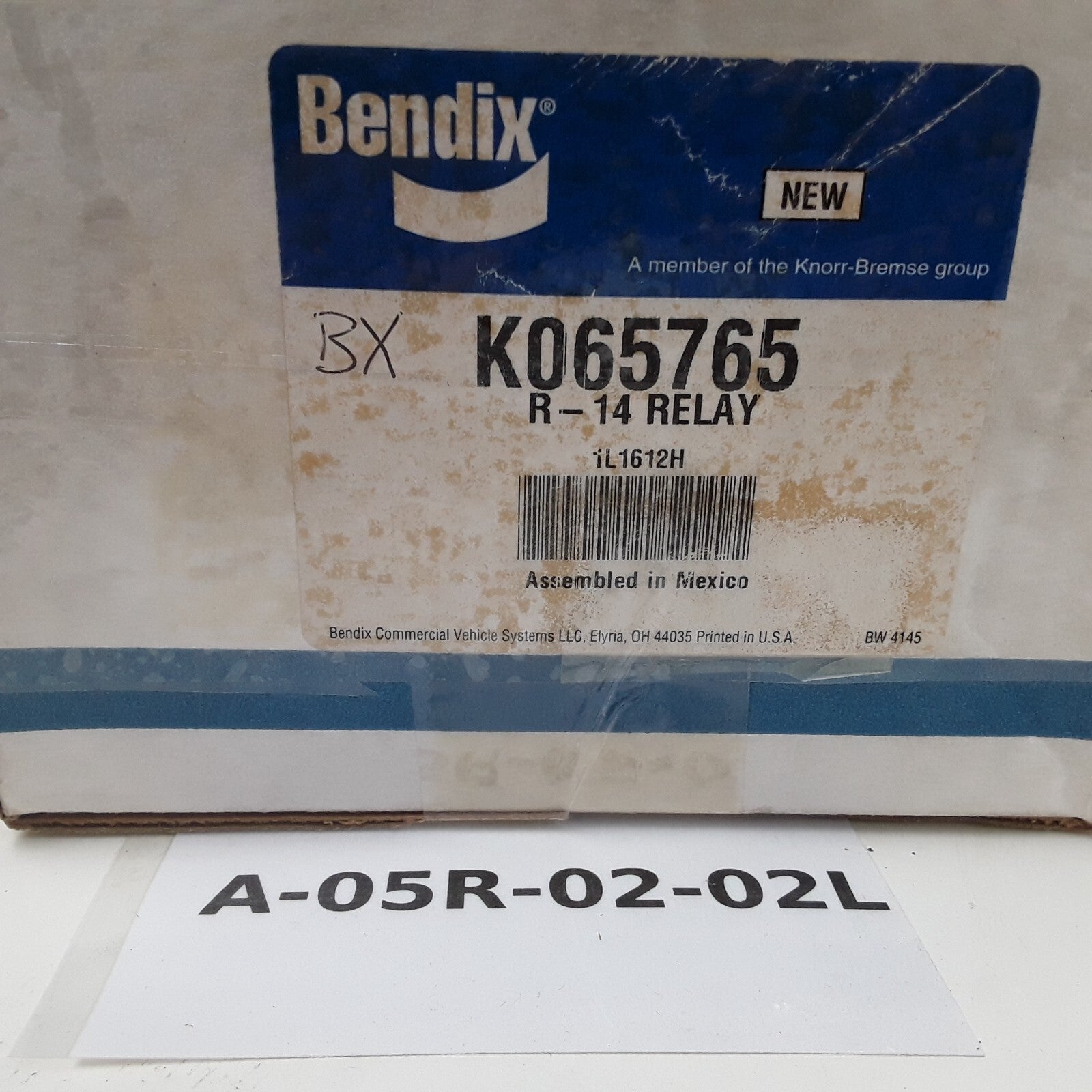 Bendix K065765 R-14 Air Brake Relay Valve Anti-Lock Vertical & Horizon