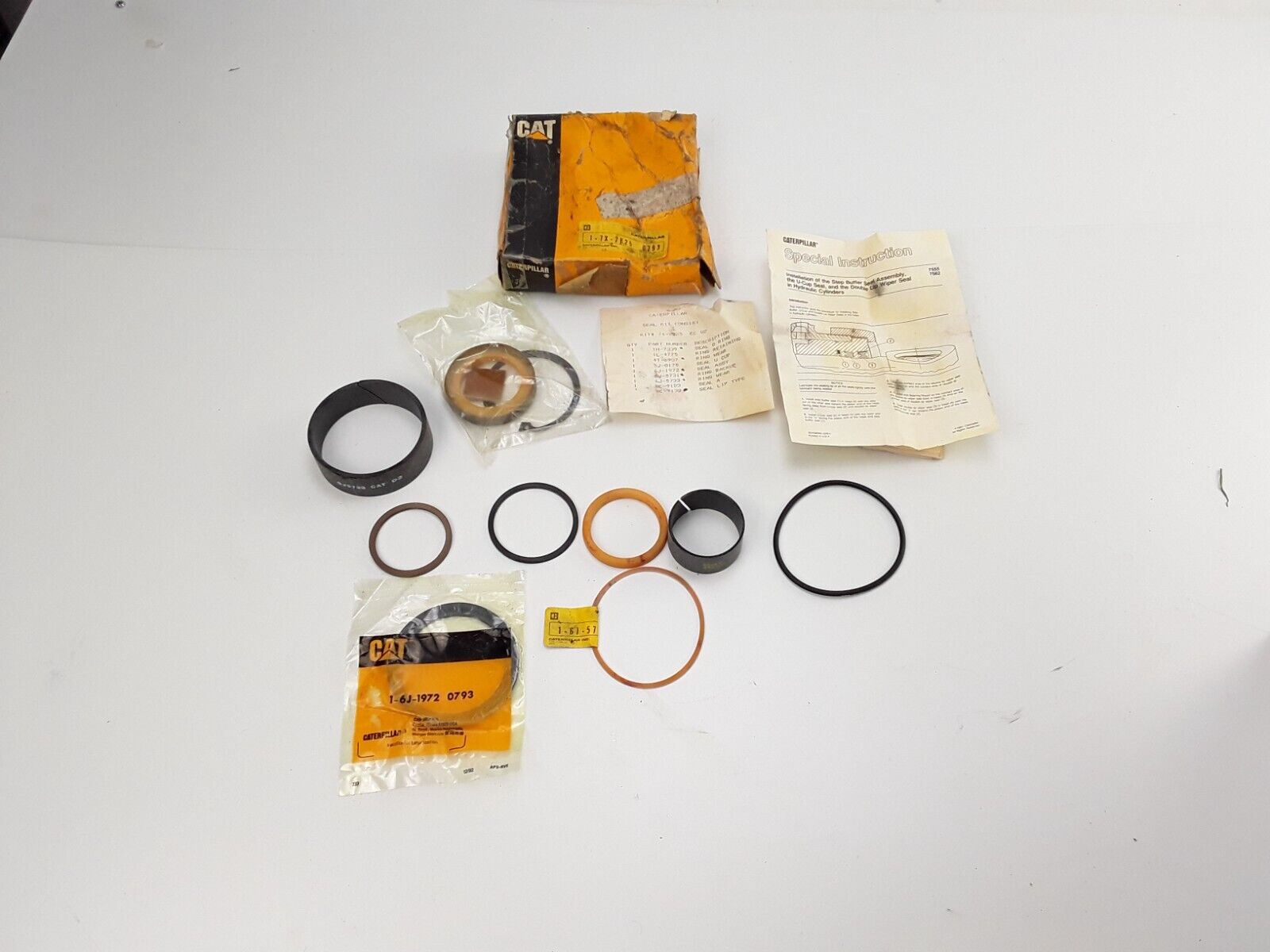 7X2825 Hydraulic Var Cylinder Seal Kit CAT Fits Caterpillar - HotCarParts