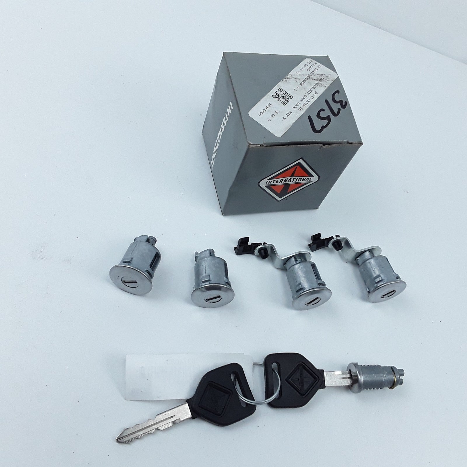 OEM Genuine International 3606713C94 Key Switch Door Lock Kit Z-250 For Navistar