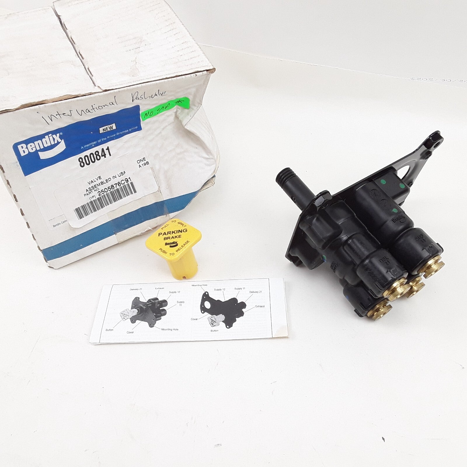 Bendix 800841 PP-DC Park Control Double Check Valve Black New Push-Pull Style