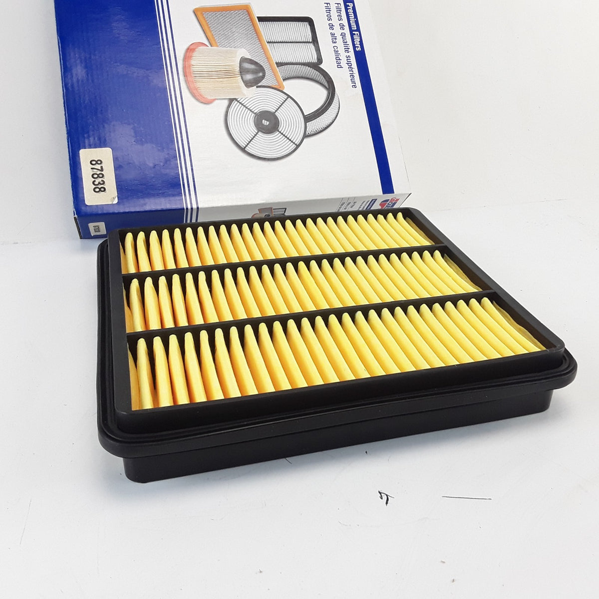 Engine Air Filter Fits Chevrolet Epica Suzuki Verona (2004 2005 2006, 2009)