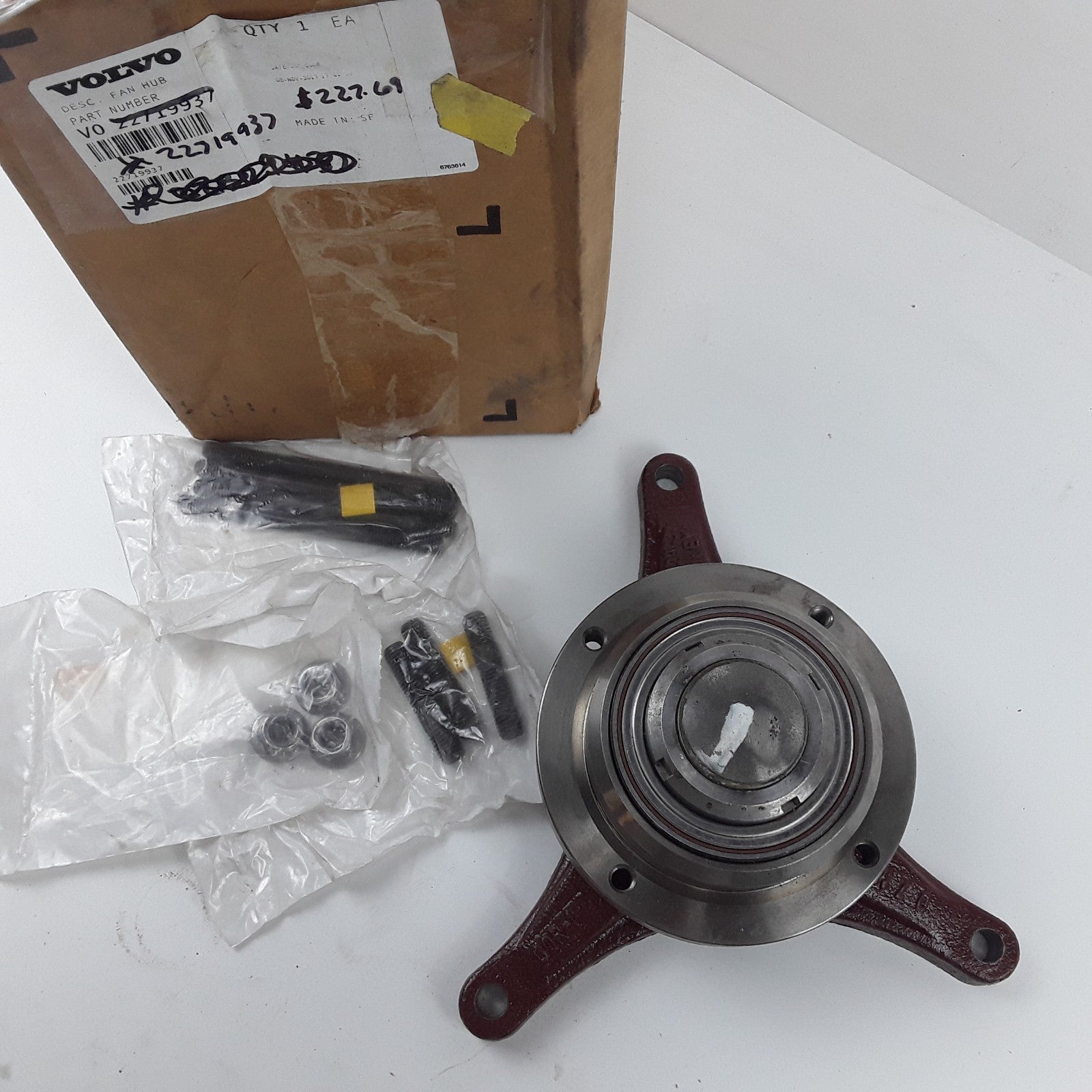 OEM Engine Cooling Fan Hub Assembly For Volvo & Mack Trucks D11 D13 MP7 Engines