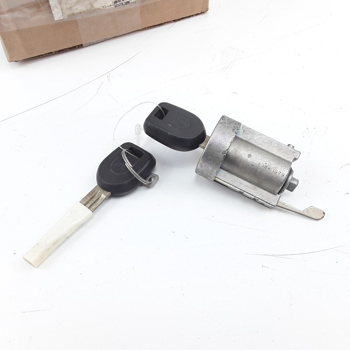 Ignition Lock Cylinder Fits Mitsubishi Montero Sport (2001 2002 2003 2004)