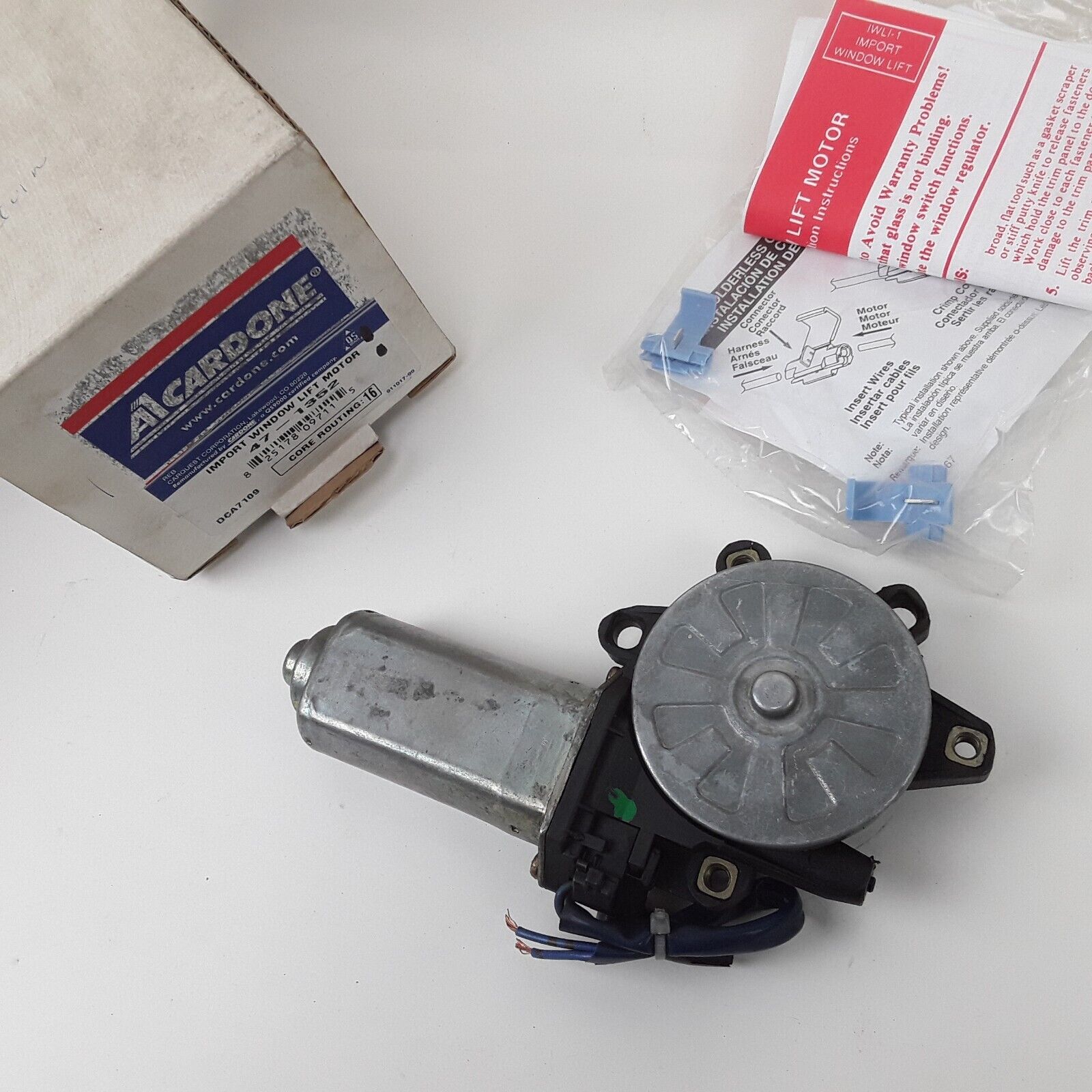 Front Right Power Window Motor FOR Infiniti G20 1999-2002 ,Nissan Altima 1996-01