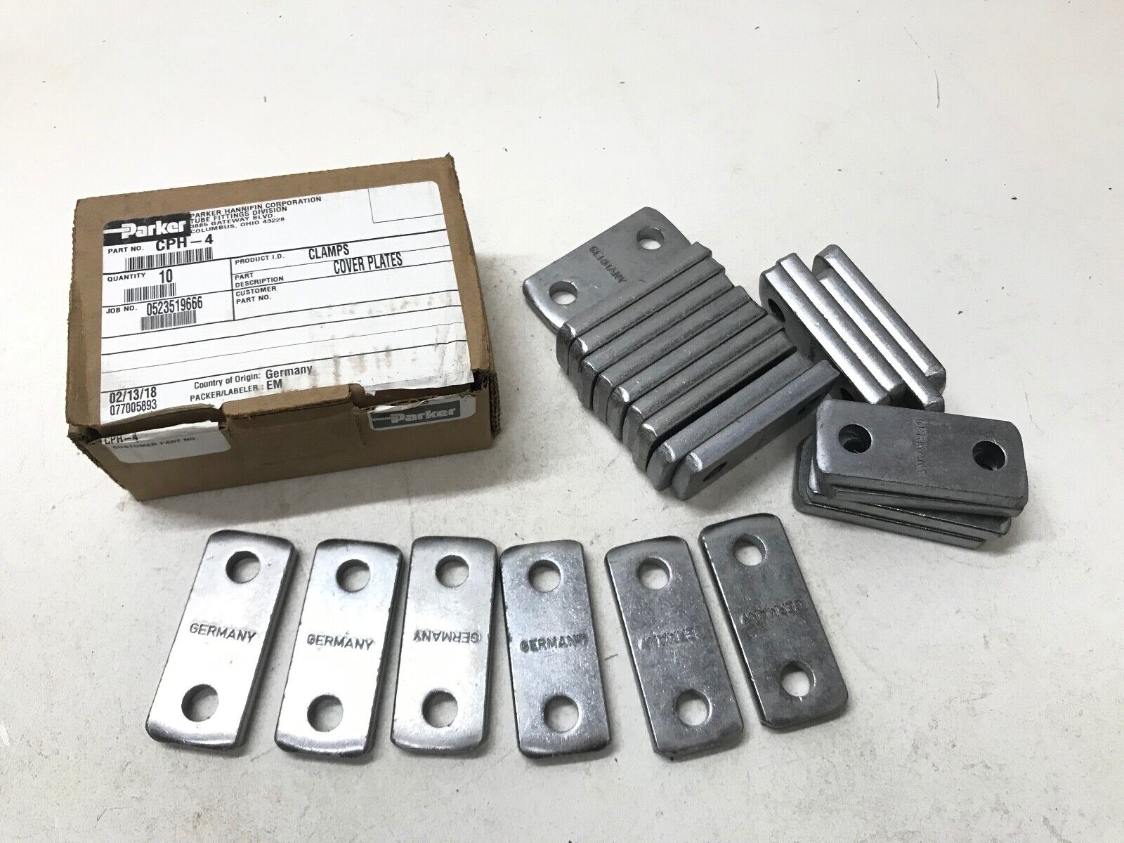 LOT OF 24 - GENUINE PARKER CPH-4 CLAMPS COVER PLATES - HotCarParts