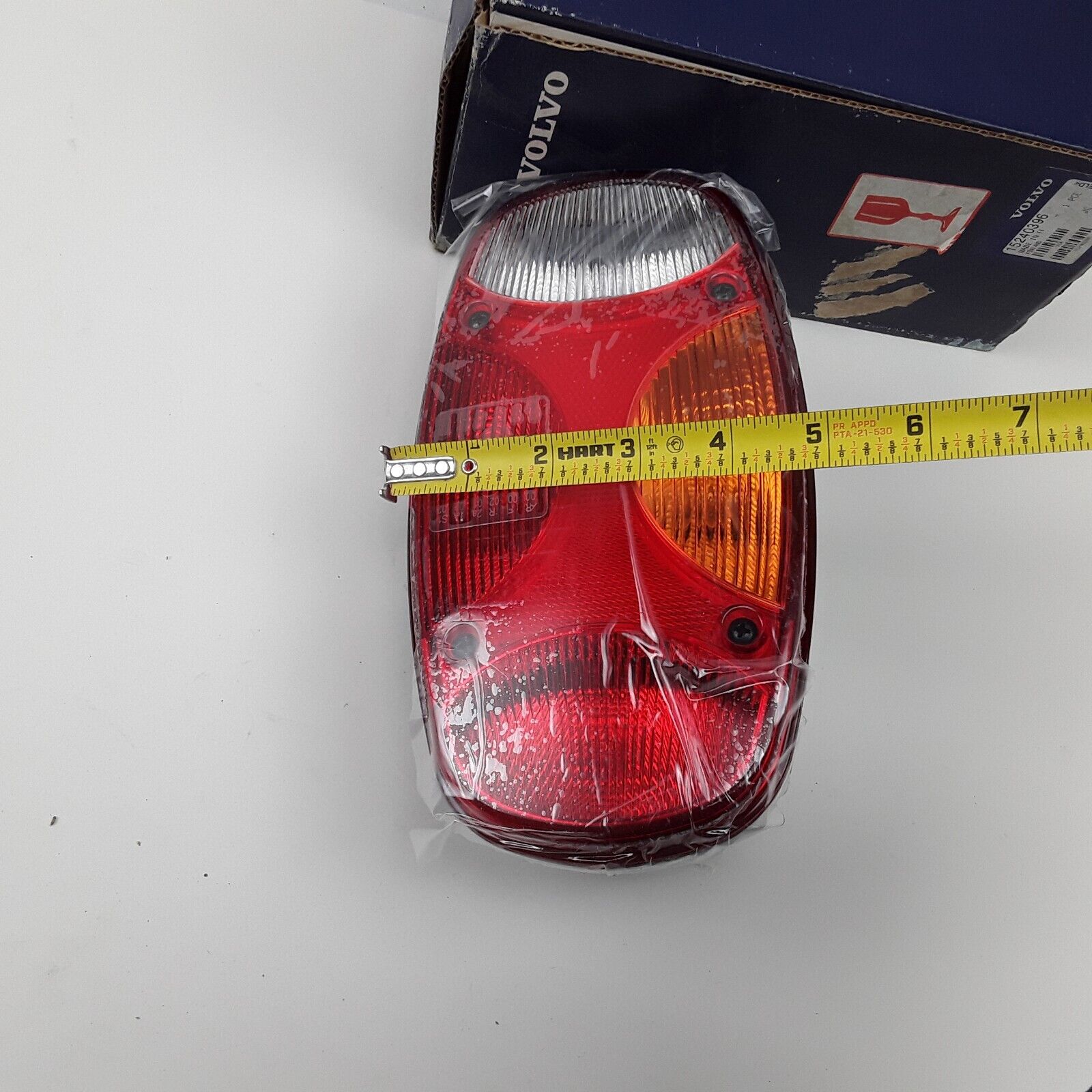 Volvo 15240396 Rear Right Tail Light Lamp For Hella 2VP343640-041 L20H L25H L30G