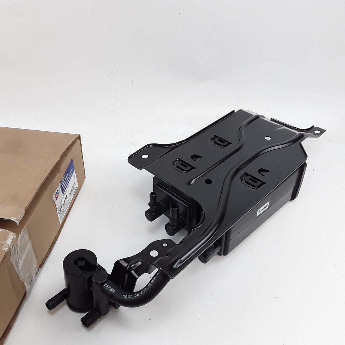 Carquest CPP1818 Fuel Vapor Canister Fits Toyota Matrix Pontiac Vibe (2009–2010)