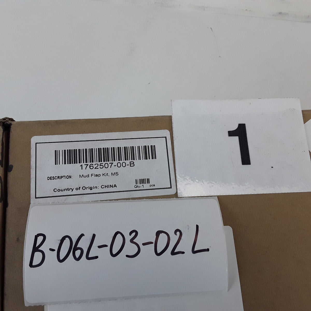 1762507-00-B Mud Flap Kit Assembly For Tesla Model S Genuine OEM New