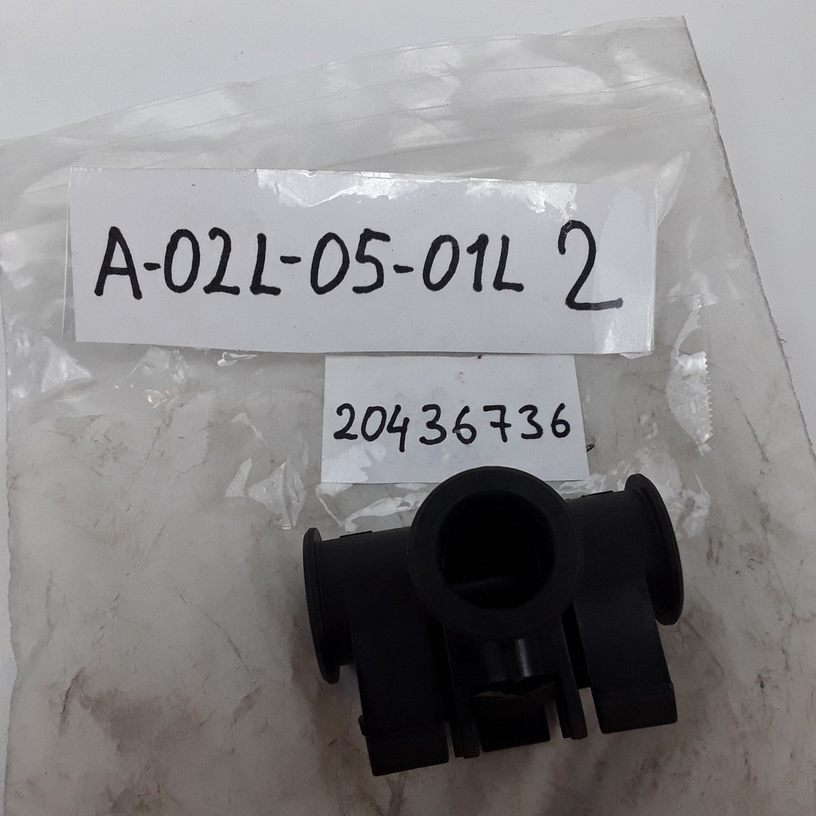 Volvo 20436736 Engine's Fuel System Lines Multi-Purpose Fitting Fits Mack