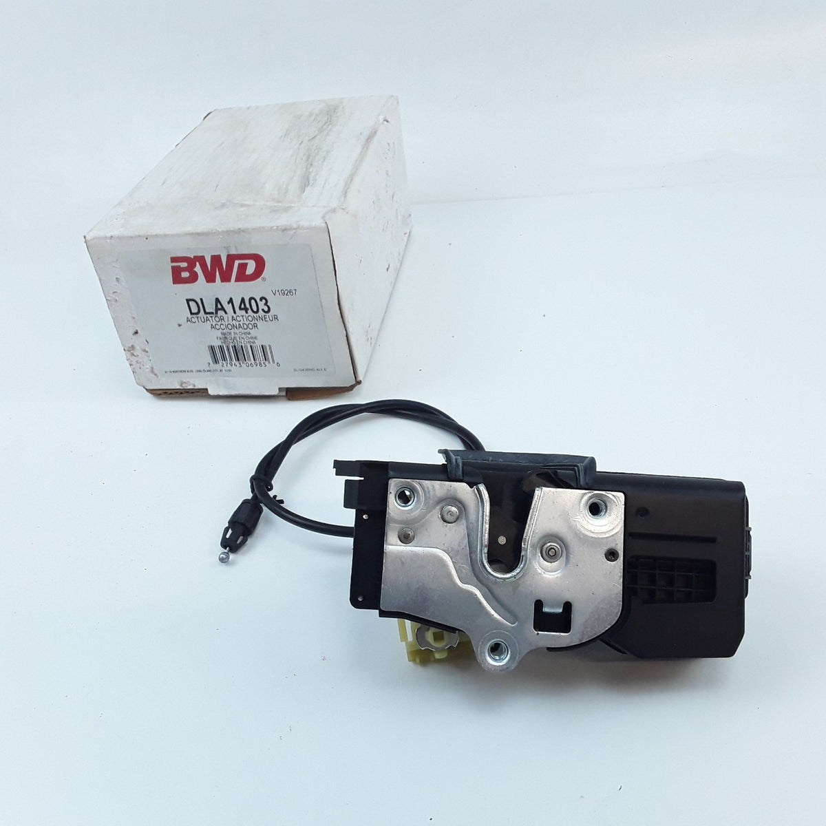 Front Right Power Door Lock Actuator Fits Chevrolet Impala (2006 2007 2008-2011)