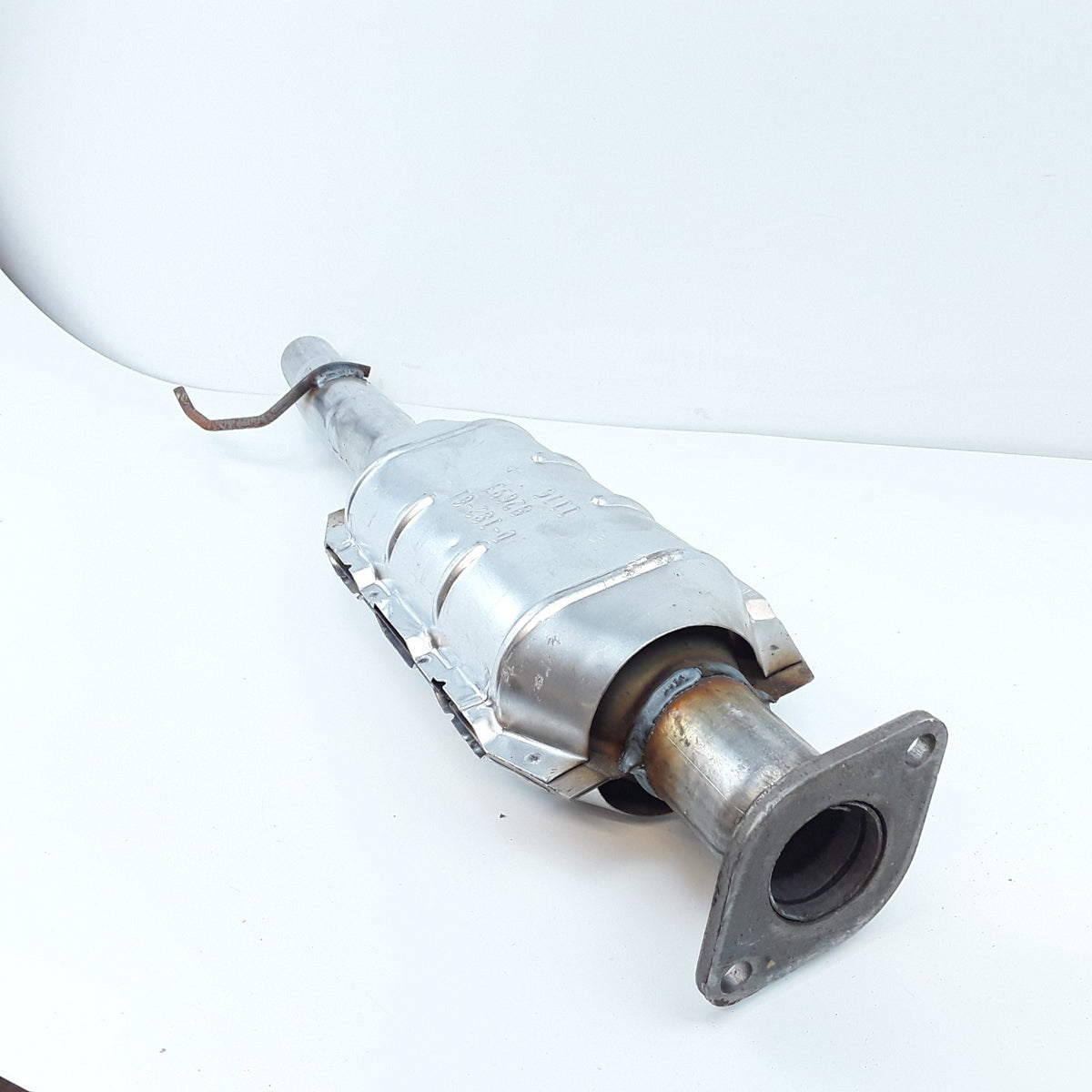 Walker 82693 Catalytic Converter Fits Ford Escape Mazda Tribute 2001 2002-2004