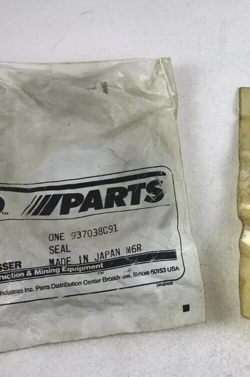 SEAL - Case IH Parts 937038C91 FAST SHIPPING Made in Japan - HotCarParts