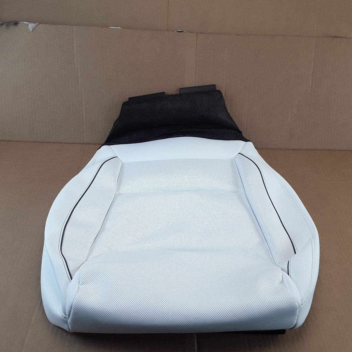 1608642-01-L White Performance 1st Row Seat Cushion Cover For Tesla Model S X