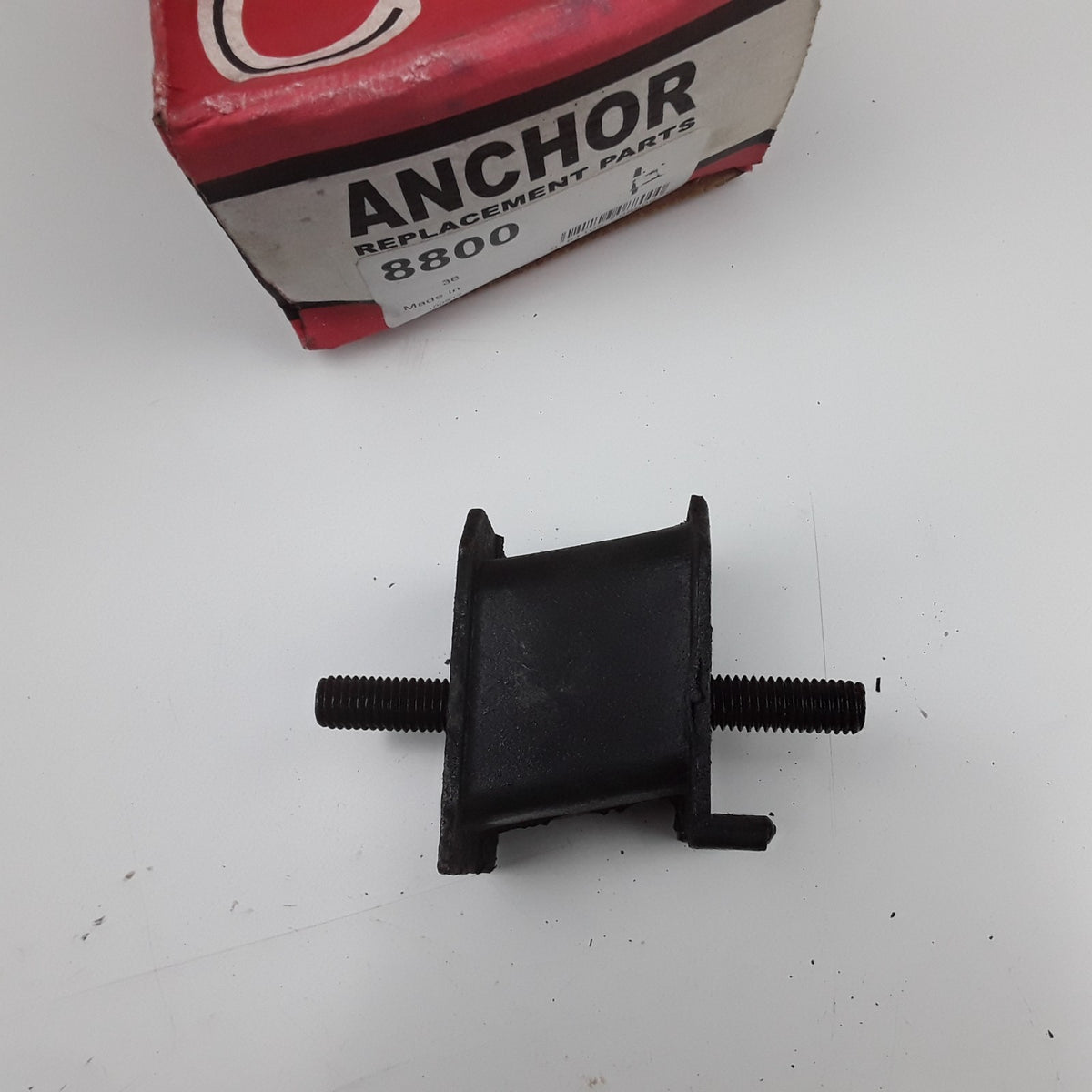 Transmission Mount Fits Volvo 242 DL 780 760 265 264 262 245 244 (1976-1990)