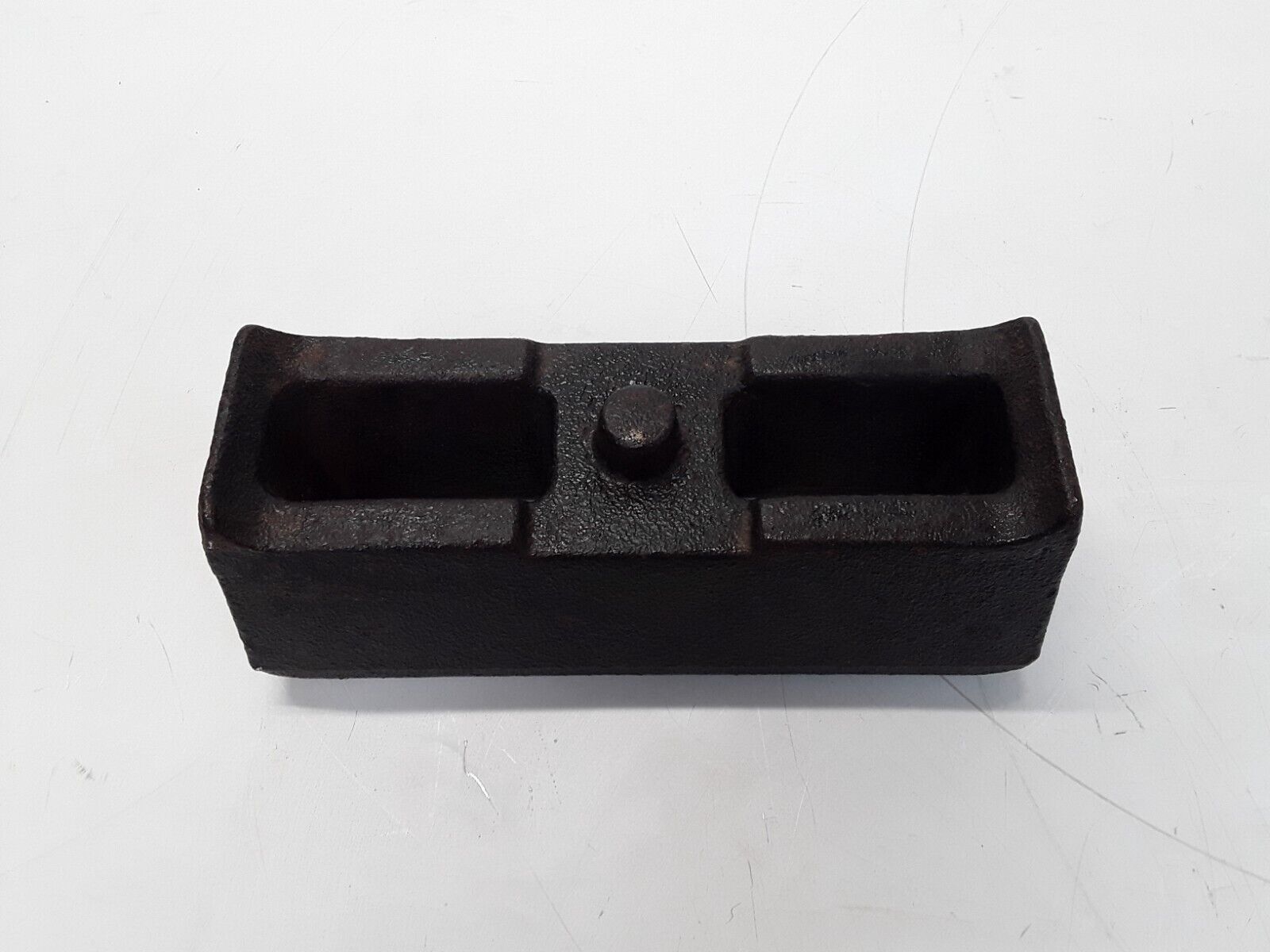 GM 15712451 Leaf Spring U-bolt Spacer Fits GMC Sierra, Chevrolet Silverado 99-07 - HotCarParts