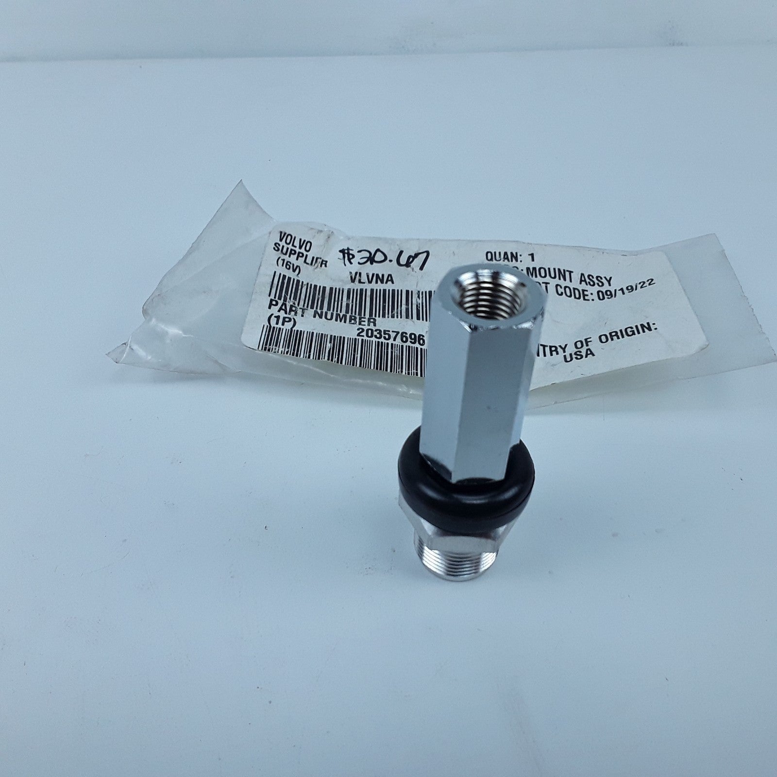 CB Radio Connector 20357696 For Volvo Radio Heavy-Duty Truck's Cabin