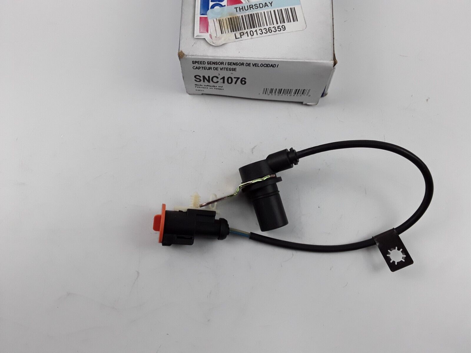 Automatic Transmission Speed Sensor for Ford Taurus, Windstar, Mercury Sable - HotCarParts