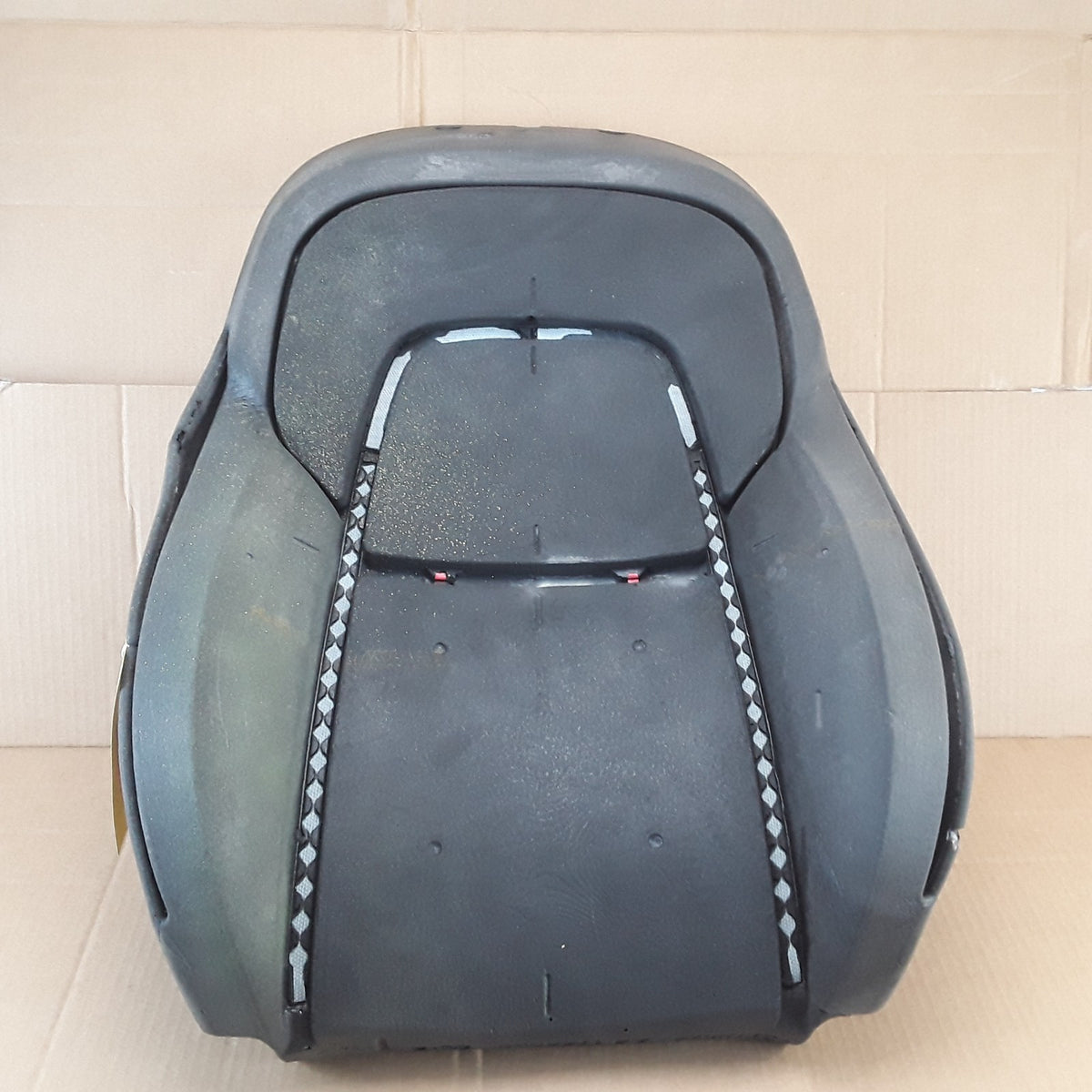 1744935-00-B Left Hand 1st Row Seatback Foam Pad Assembly For Tesla Model Y OEM