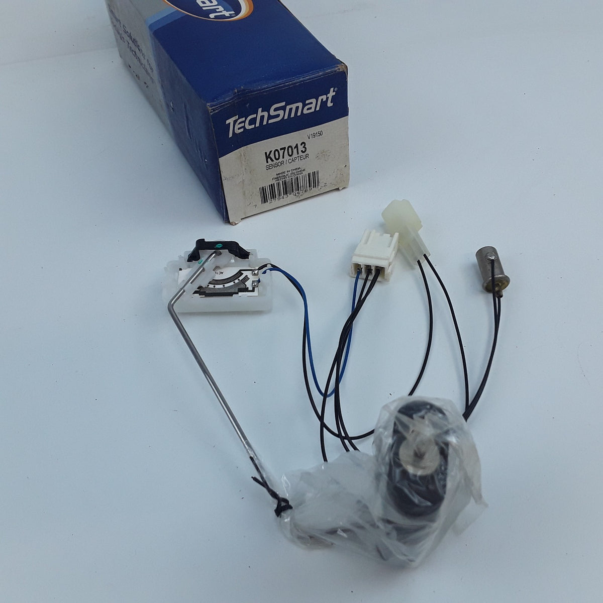 TechSmart K07013 Fuel Level Sensor Fits Nissan Murano (2003 2004 2005 2006-2009)