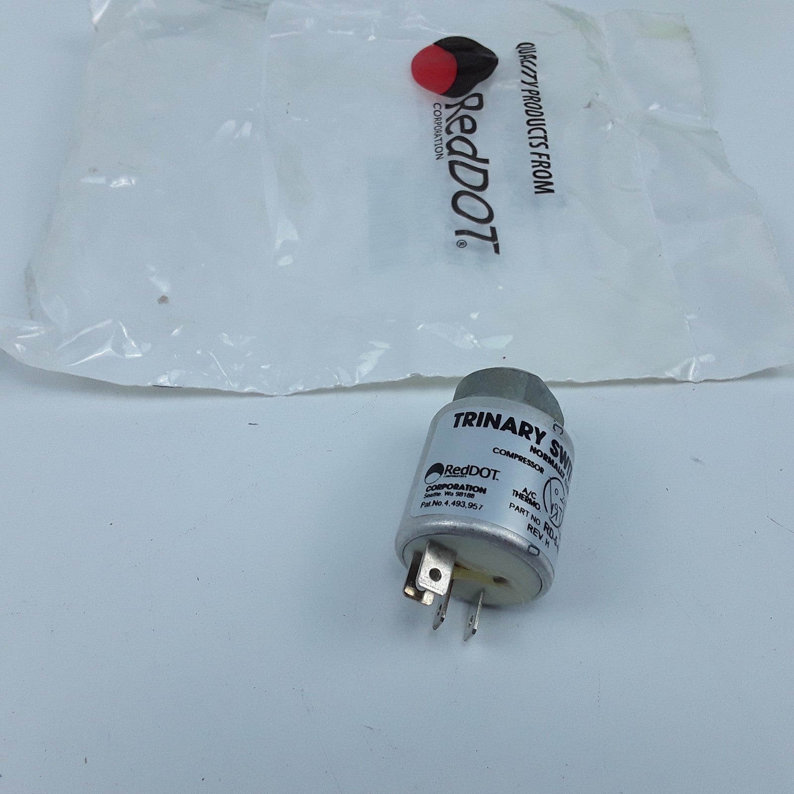 Trinary Pressure Switch Fits Peterbilt Kenworth Freightliner Mack (1973-2003)