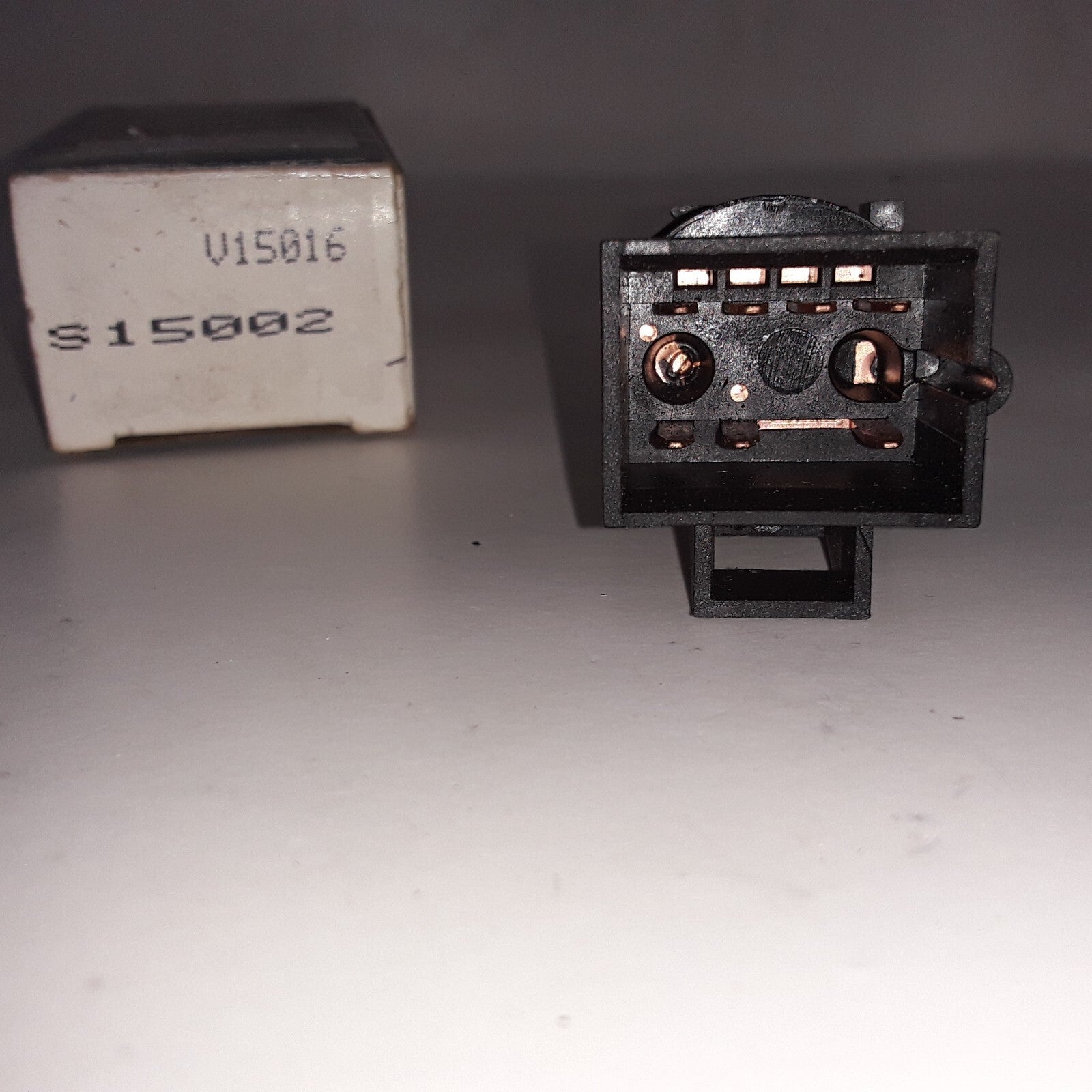 Front HVAC Blower Control Switch Fits Chevrolet C1500 1995-1998 GMC C2500 95-99