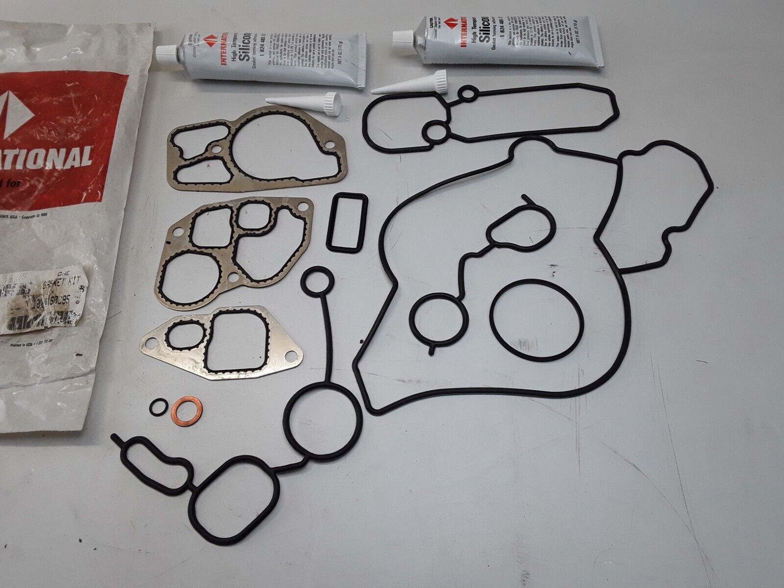 OEM INTERNATIONAL NAVISTAR 1831682C96 1824160C95 PACKAGE CRANKCASE GASKET KIT - HotCarParts