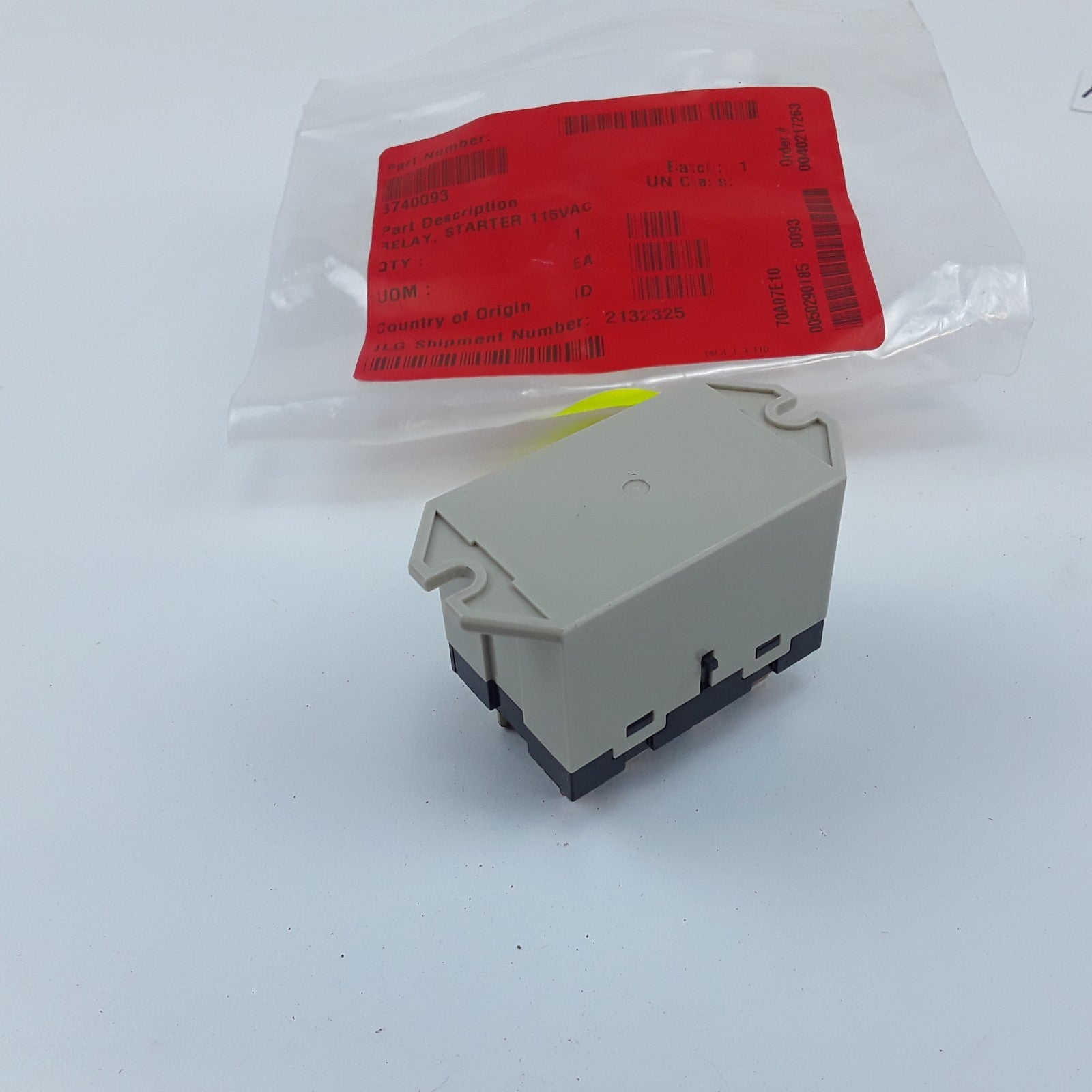 Omron 8740093 Power Relay Starter Switch 115 VAC For HVAC & Refrigeration