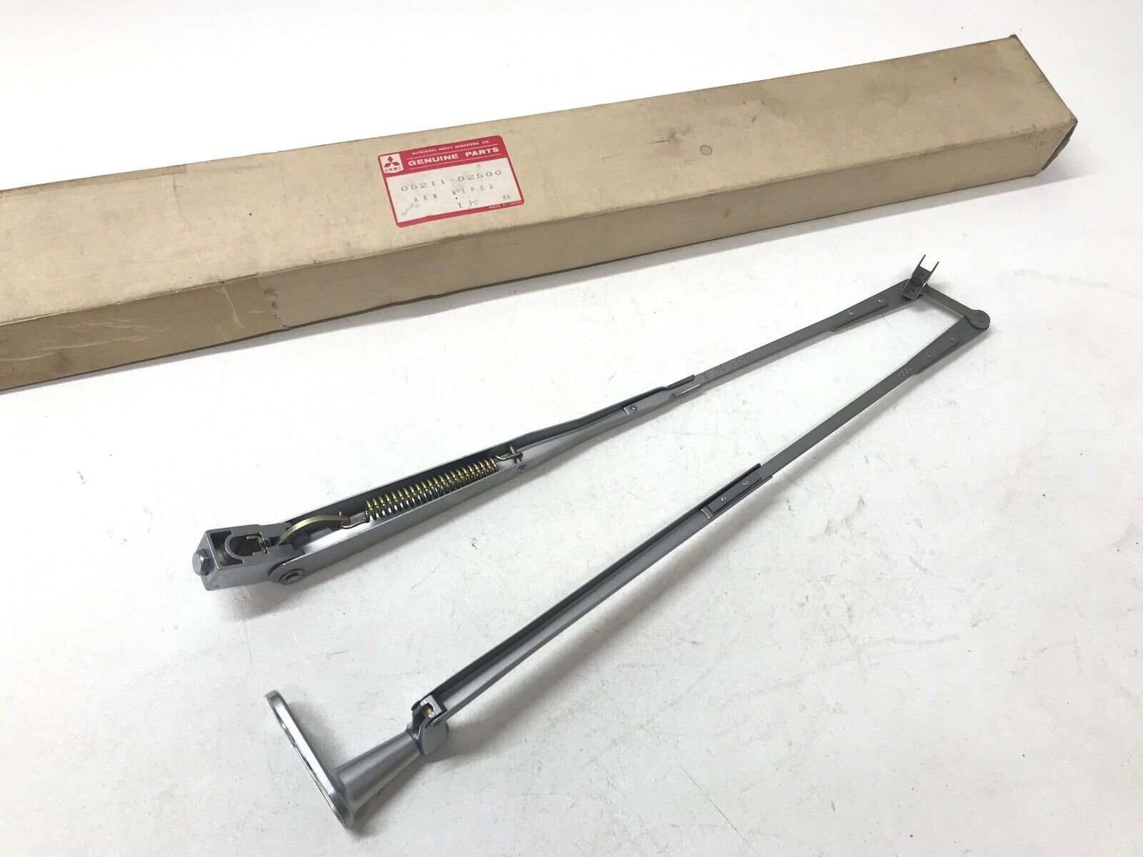 GENUINE for MITSUBISHI for CAT LIFT TRUCK 05211-02500 ARM WIPER 0521102500 - HotCarParts