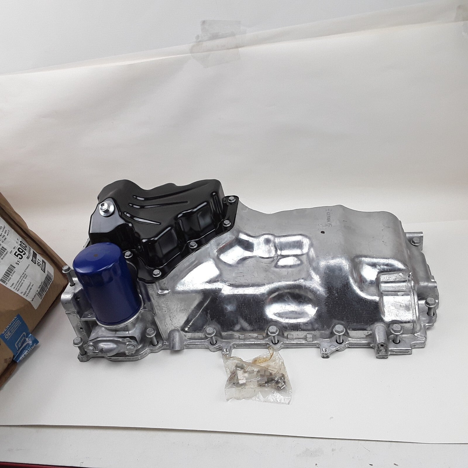 GM Oil Pan Assembly Fits Chevrolet Tahoe GMC Yukon Cadillac Escalade 2014-2020