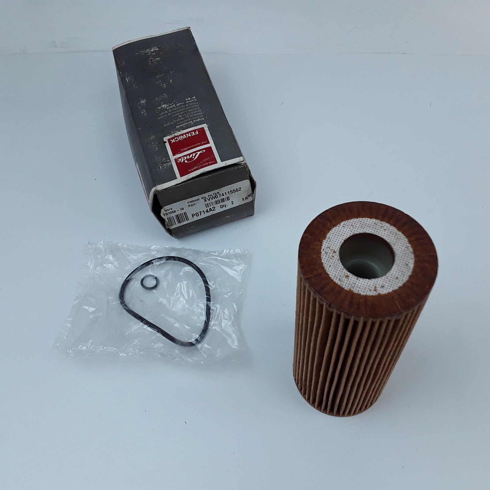 Engine Oil Filter Fits Seat Alhambra Volkswagen Passat Golf Jetta & FORKLIFT