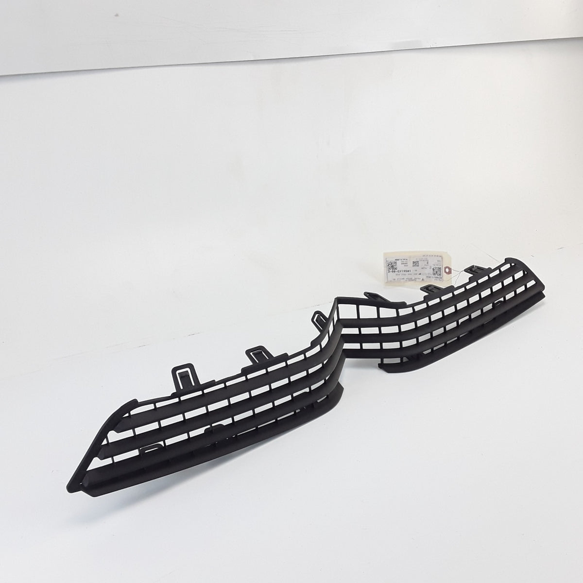 Model X 2015-2021 Front Upper Bumper Grille 1050143-00-E OEM