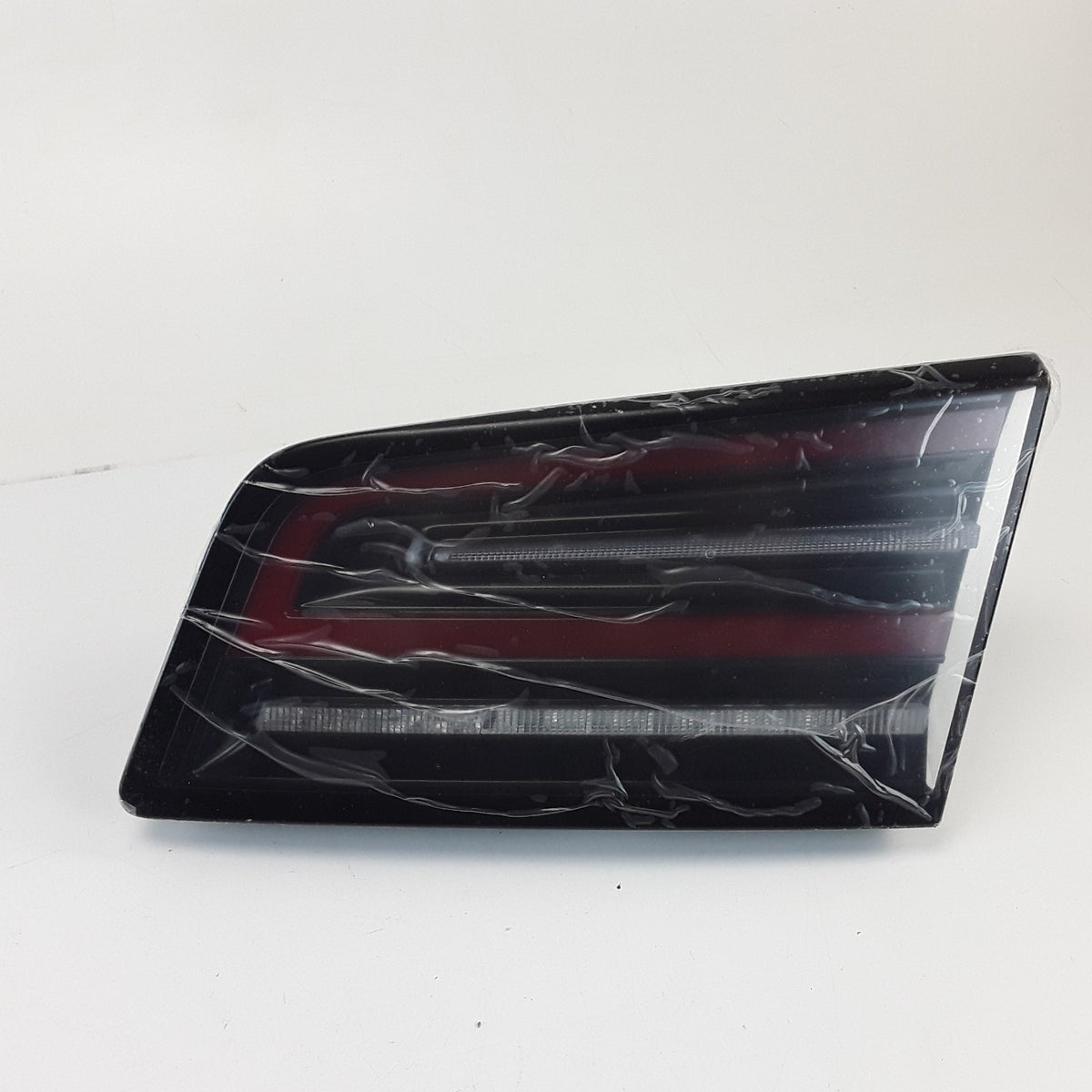 For Tesla Model S 2021-2025 Right Liftgate Tail Light Lamp 1613765-00-C