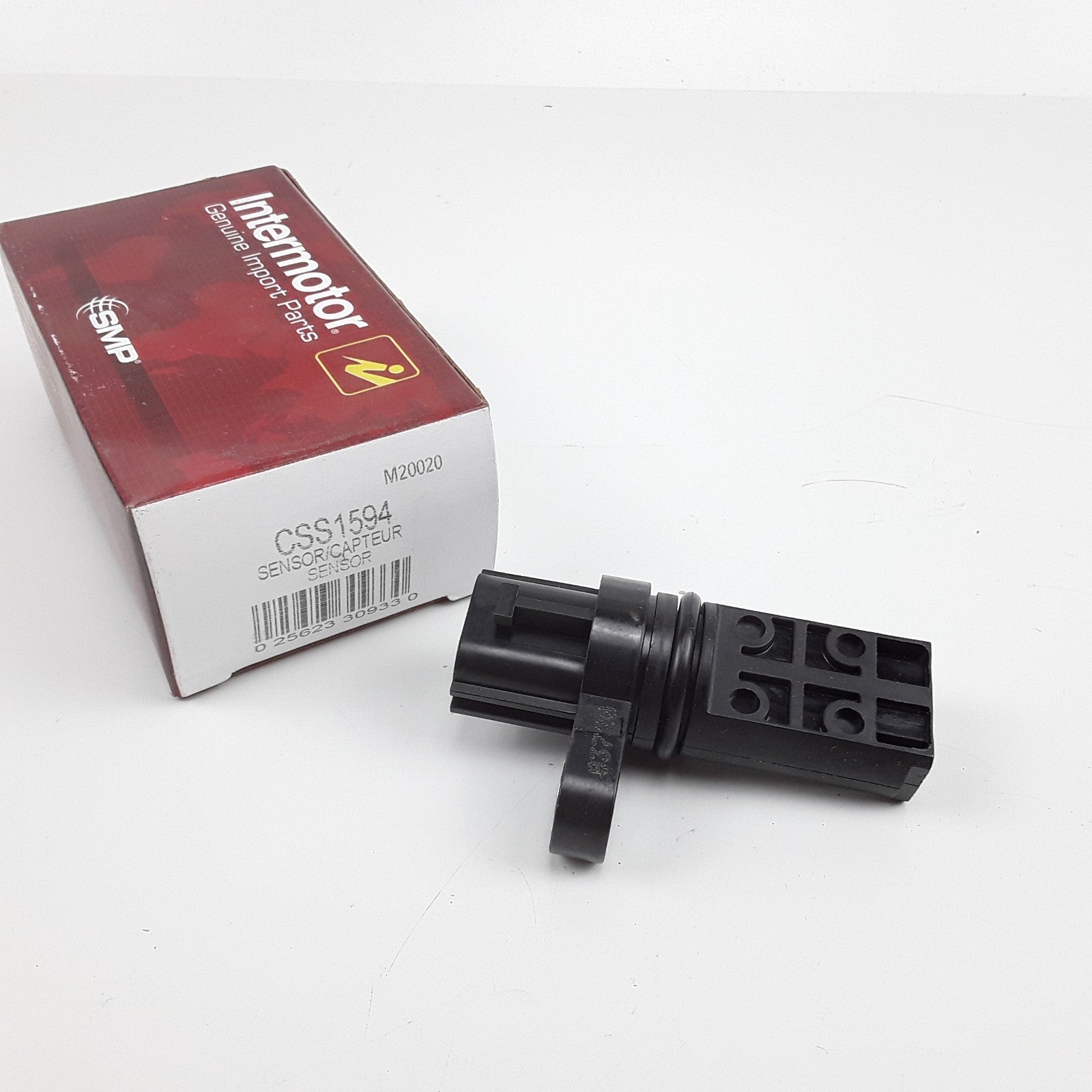 Right Engine Camshaft Position Sensor Fits INFINITI Suzuki Nissan (2000-2021)