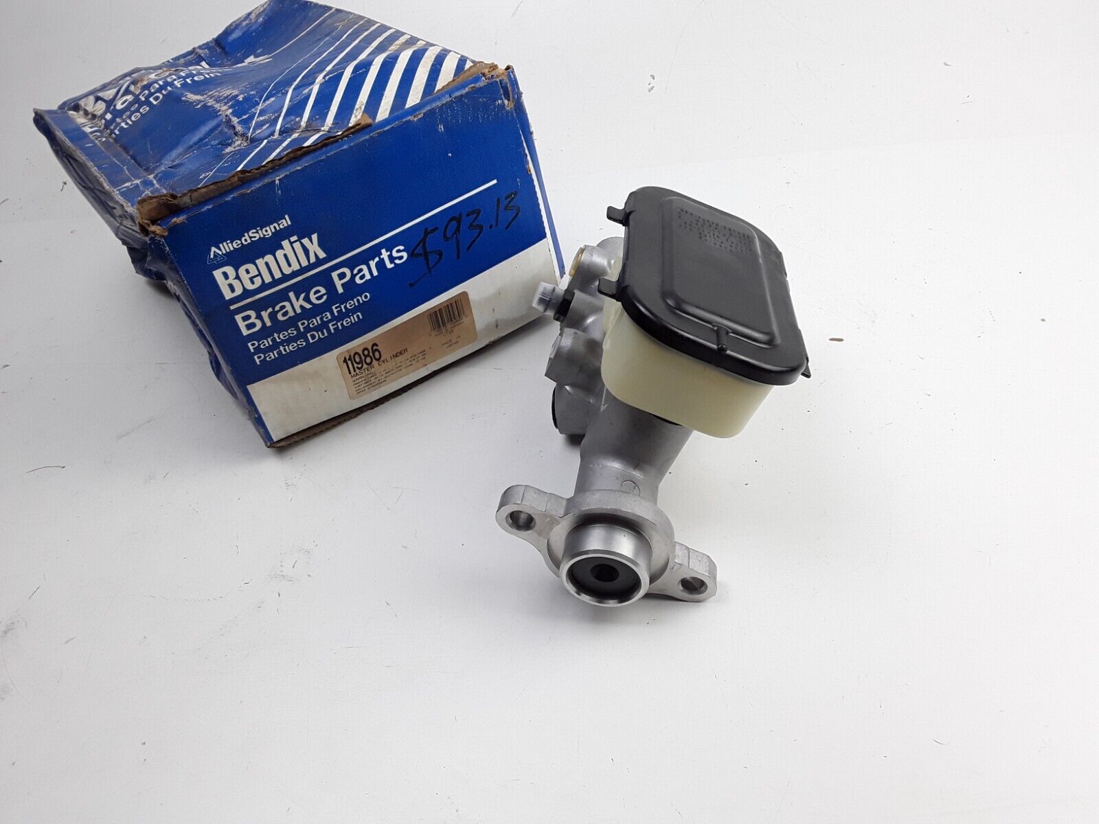 Brake Master Cylinder-w/o ABS Bendix 11986 FAST FREE SHIPPING - HotCarParts