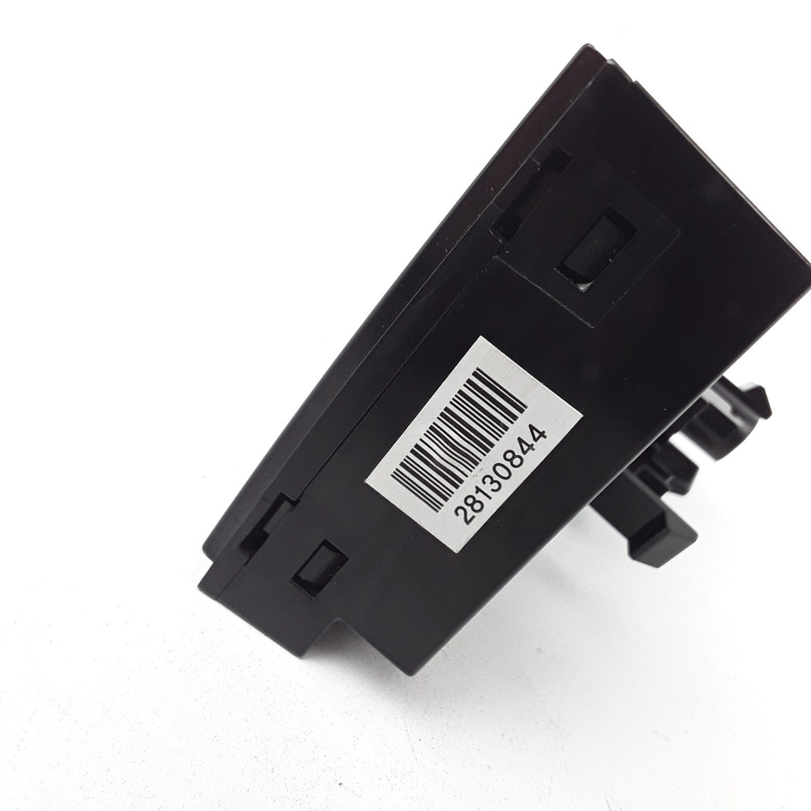 International 28130844 Left Steering Wheel Cruise Throttle Switch For Navistar