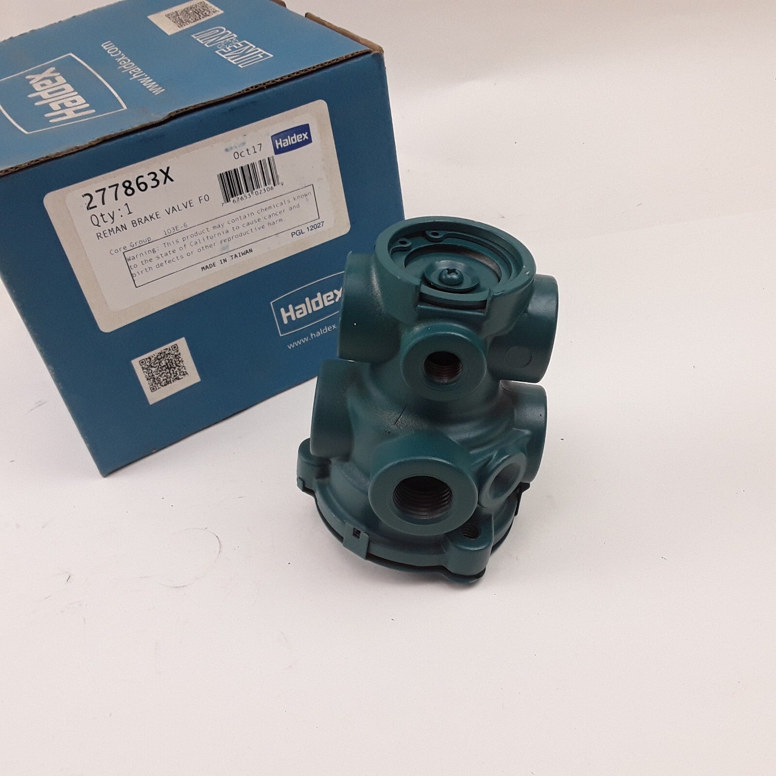 Haldex 277863X E-3 Air Brake Foot Valve Pedal Assembly Heavy Duty