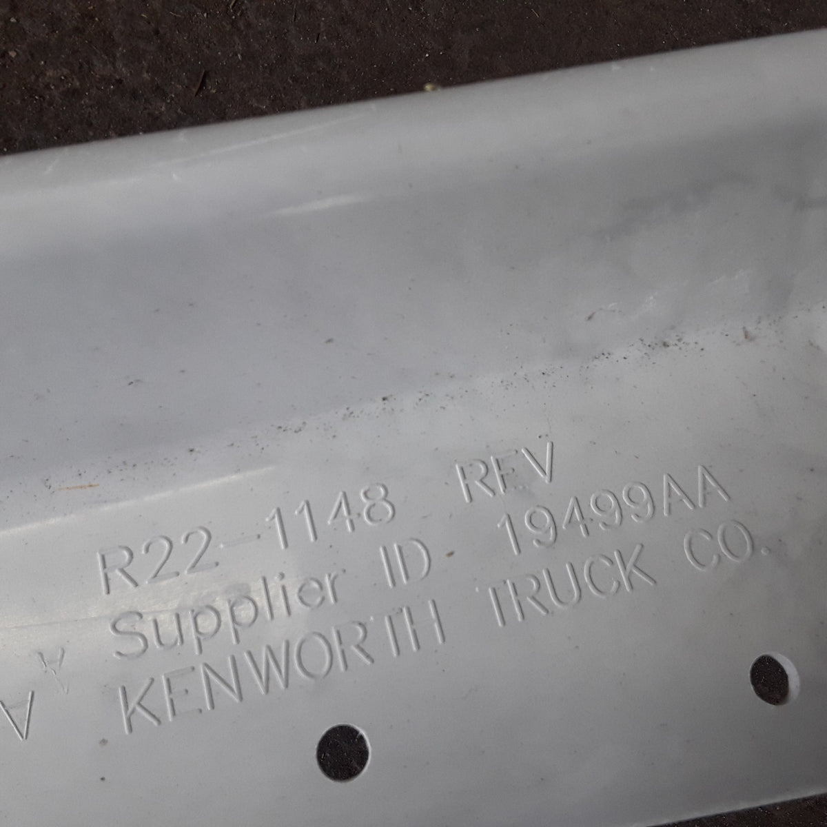 p/n R22-1148  R22-1173 Upper Firewall Closure Panel Fits Kenworth and Peterbilt
