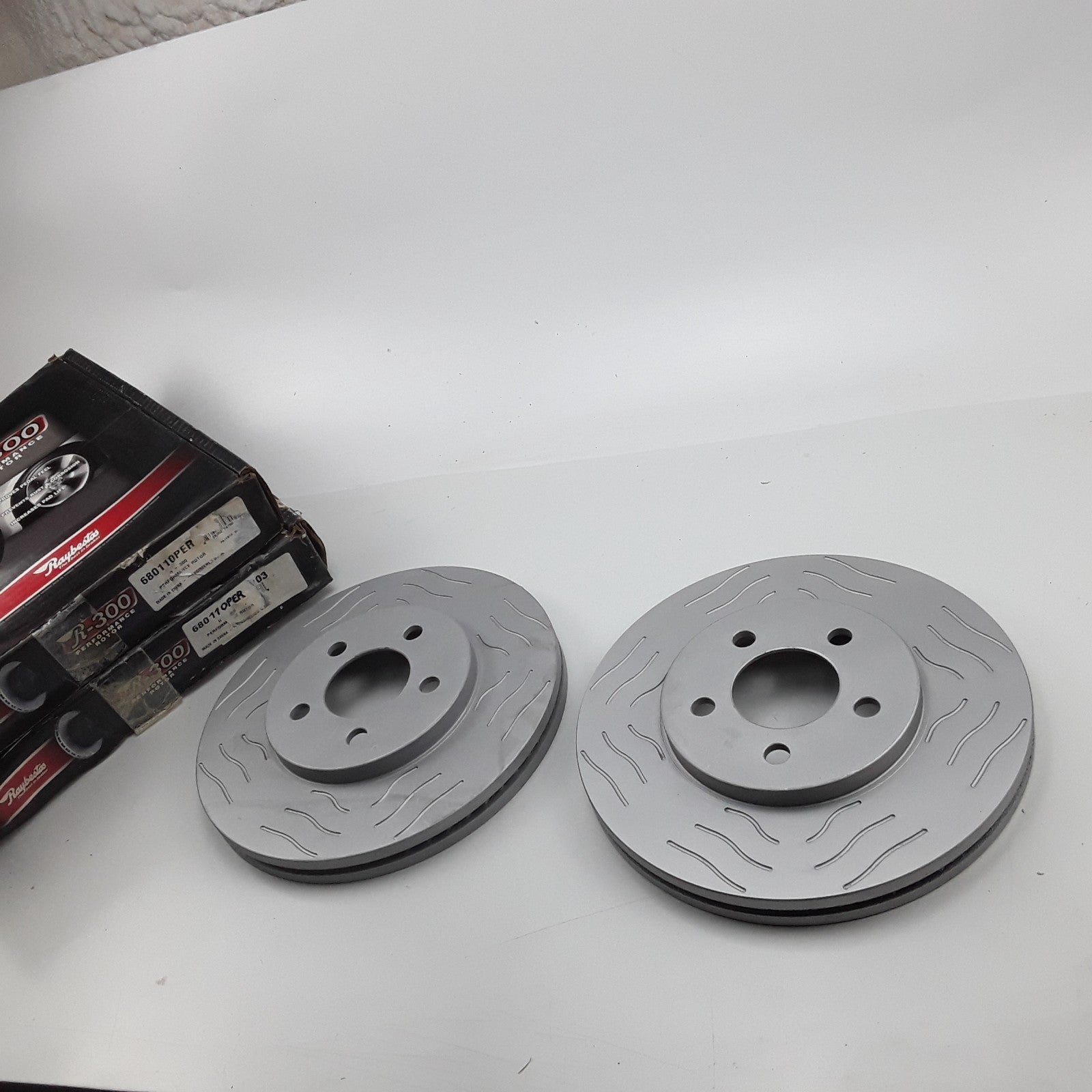 Raybestos 680110PER Front Disc Brake Rotors For Ford Lincoln Mercury (2003-2011)