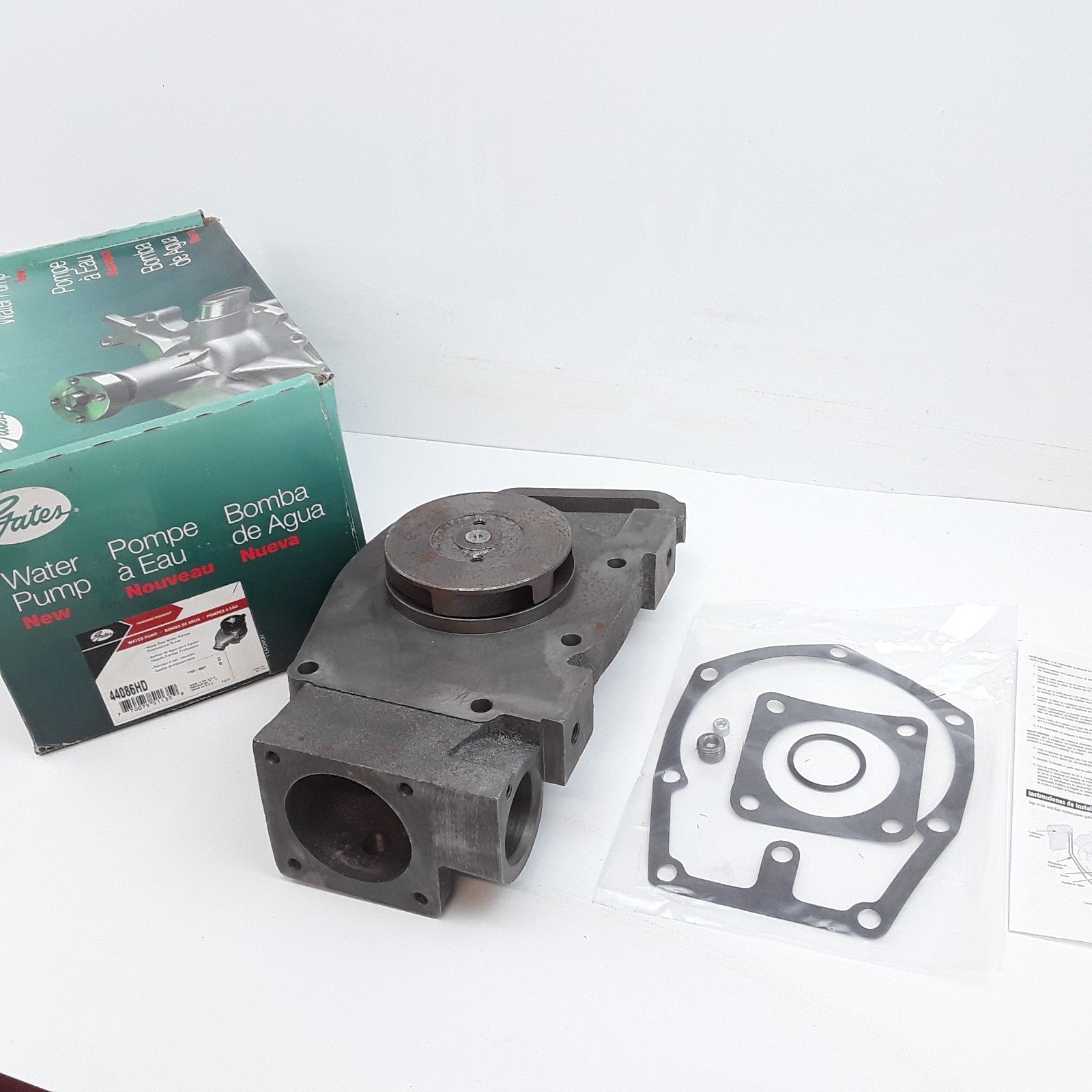 Engine Water Pump Fits Mack GMC Ford Freightliner Peterbilt Kenworth (1980-1984)