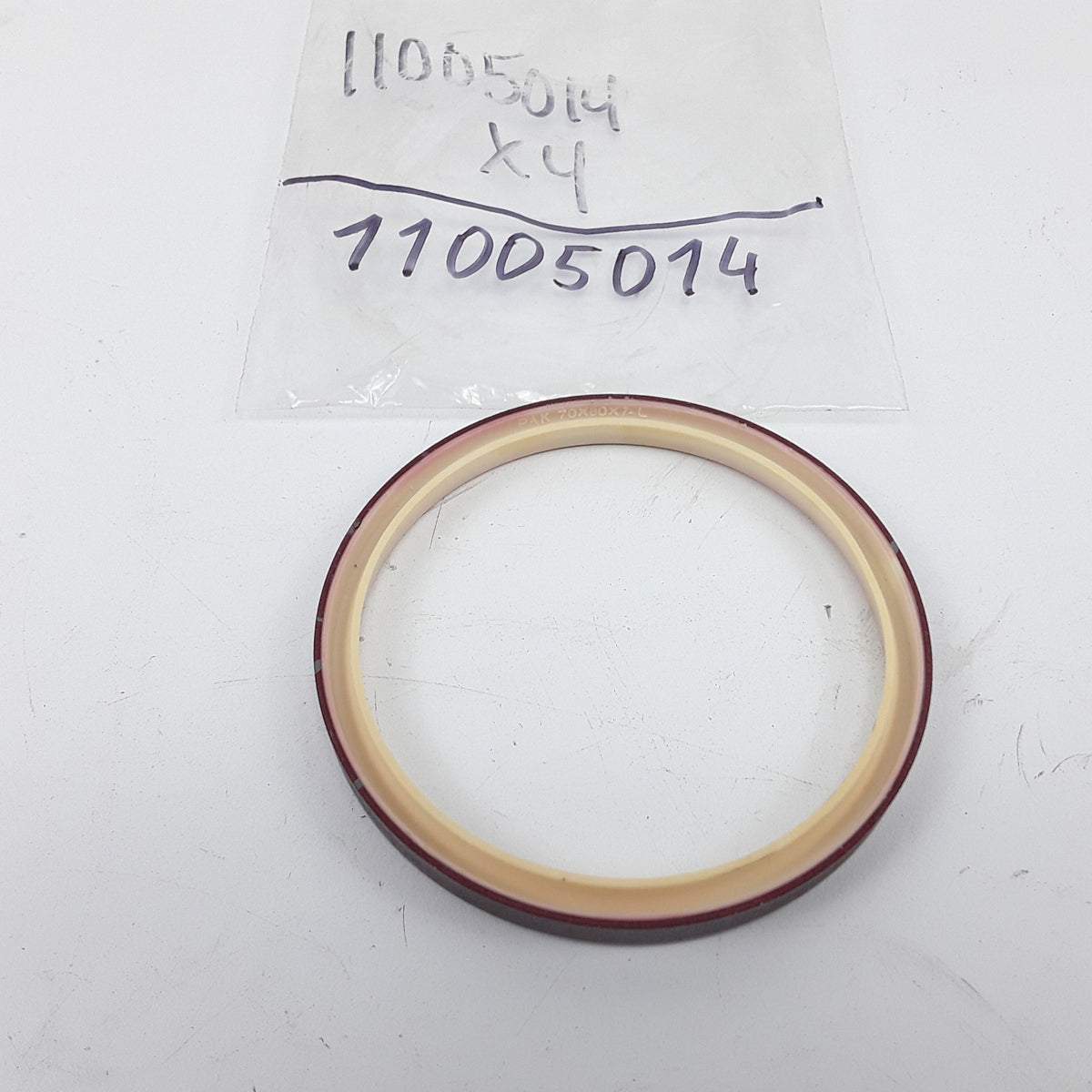 Genuine Volvo 11005014 Scraper Ring Oil Seal 11005014 For A20C A25C L120B L120C