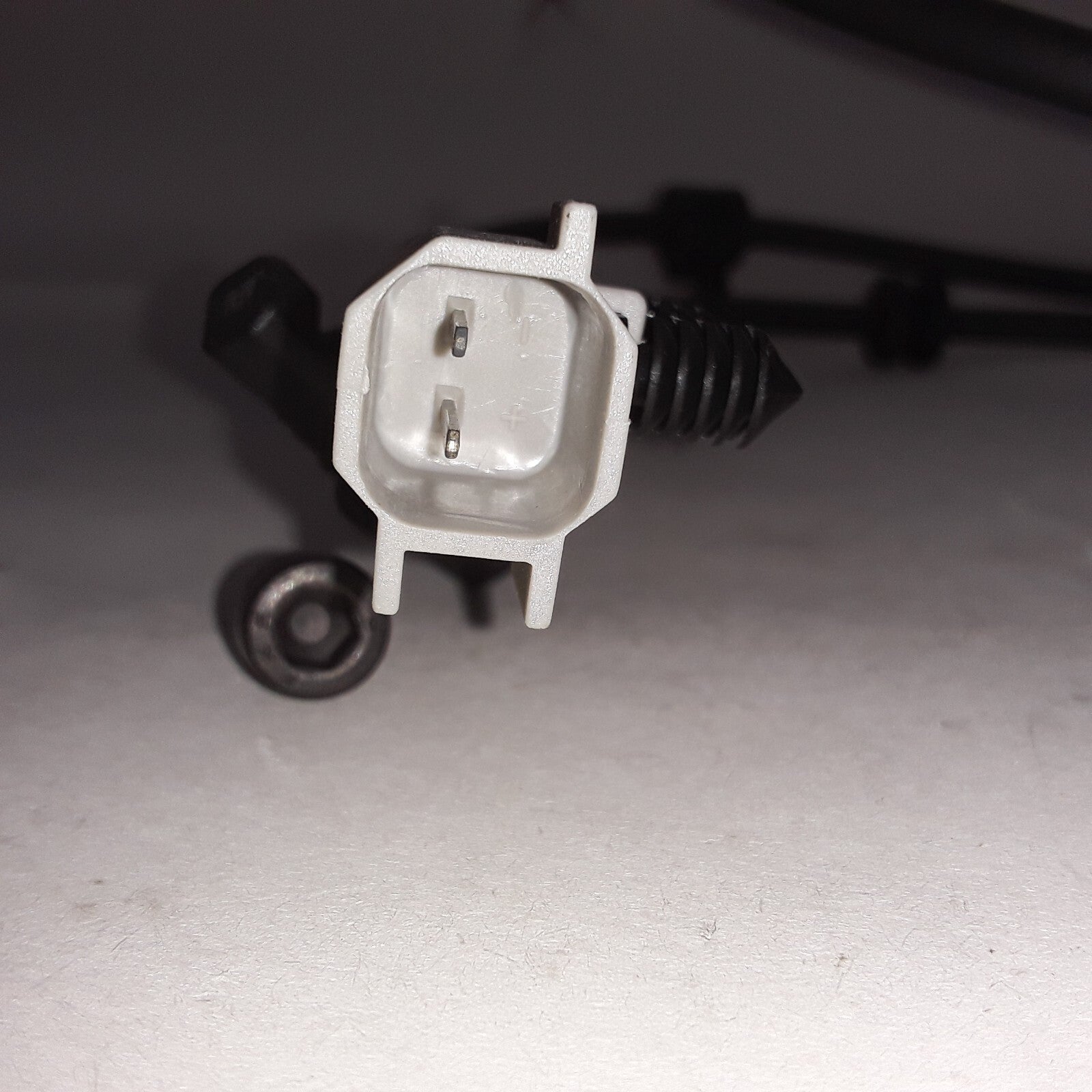 BWD ABS1235 ABS Speed Sensor Rear LH / RH Fits Chrysler Pacifica 2004 2005 2006