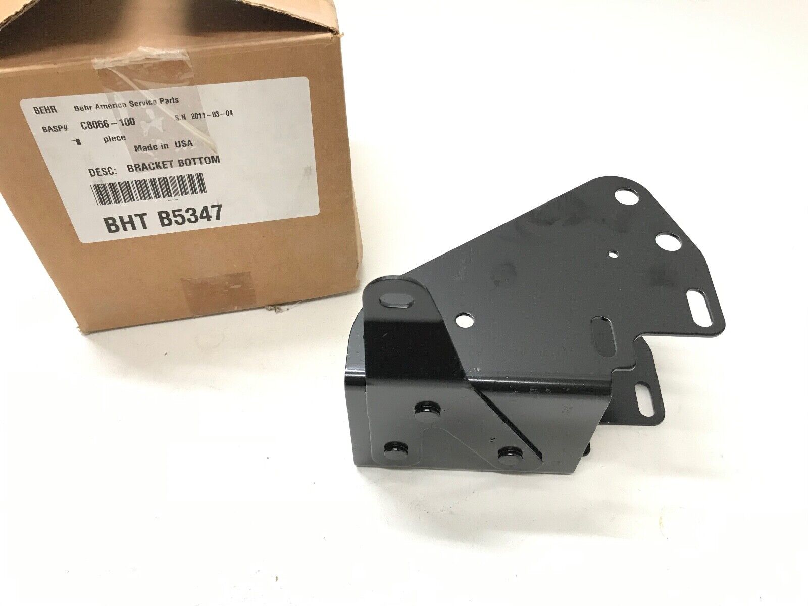 GENUINE BEHR BOTTOM RH BRACKET BHT-B5347 / C8066-100 FAST FREE SHIPPING - HotCarParts